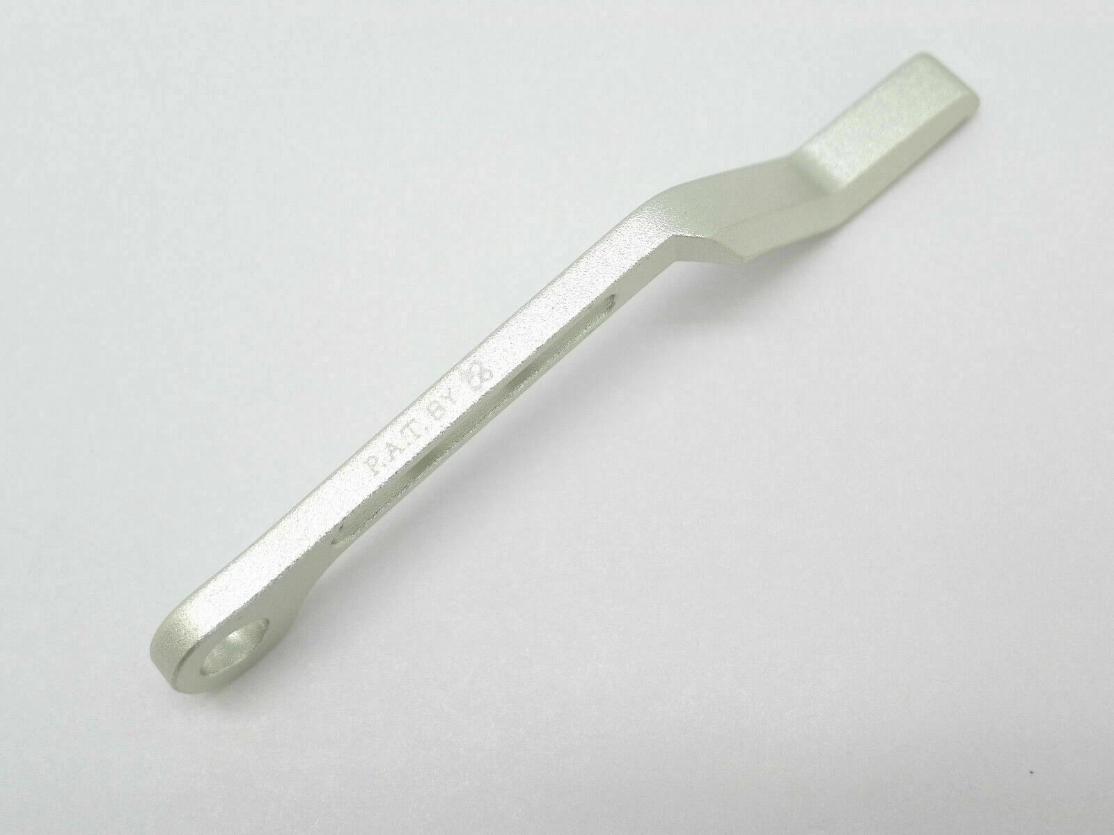 Lightweight Alloy CNC Finished Chain Drop Catcher — Silver