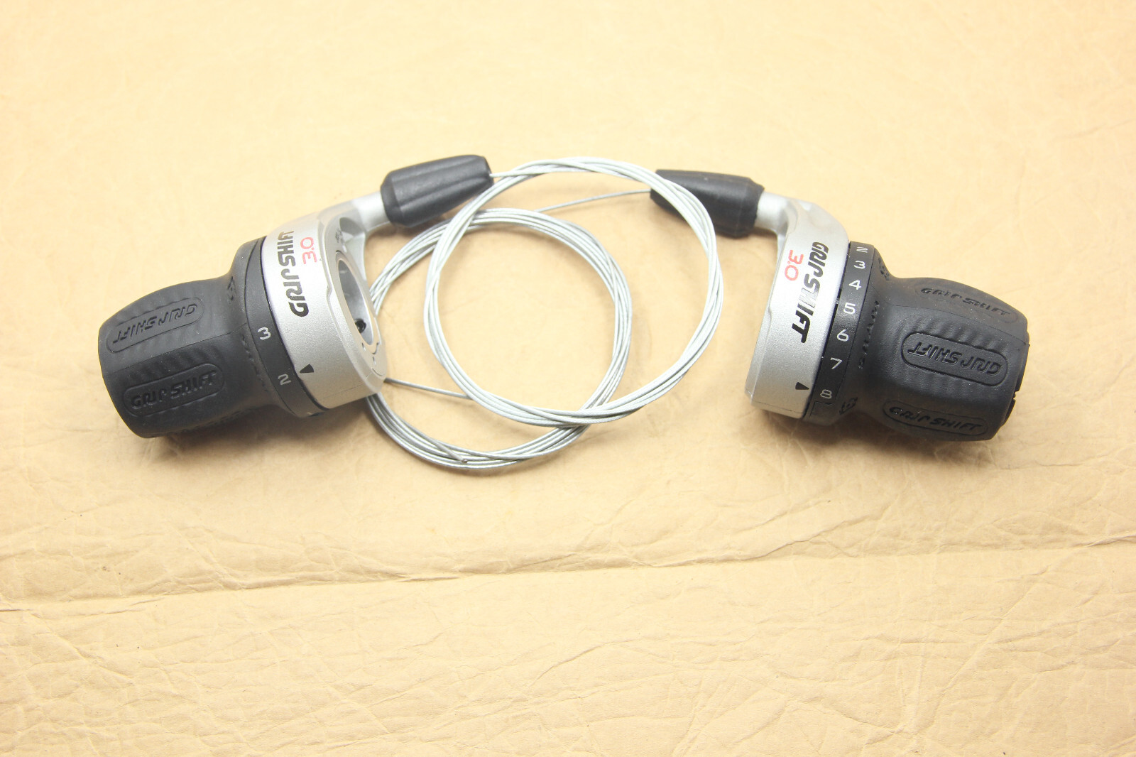 Sram CENTERA 3 X 8 Speed Shifter Twist Grip Gear Shifter Set