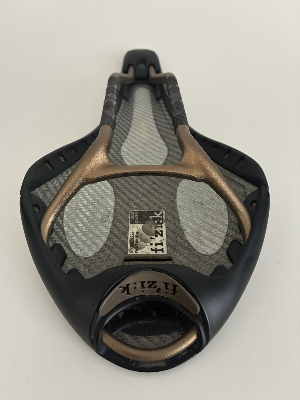 fi’zi:k Kurve Snake Carbon Fiber Road Bike Saddle/Seat Black MPN K000001691