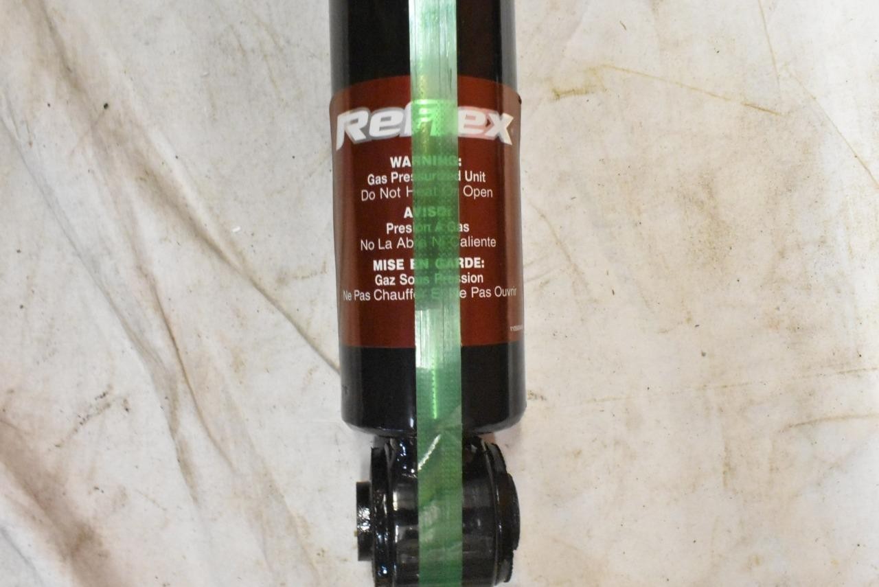 Pair of Monroe OESpectrum Reflex shocks & struts 911506 Brand new in box