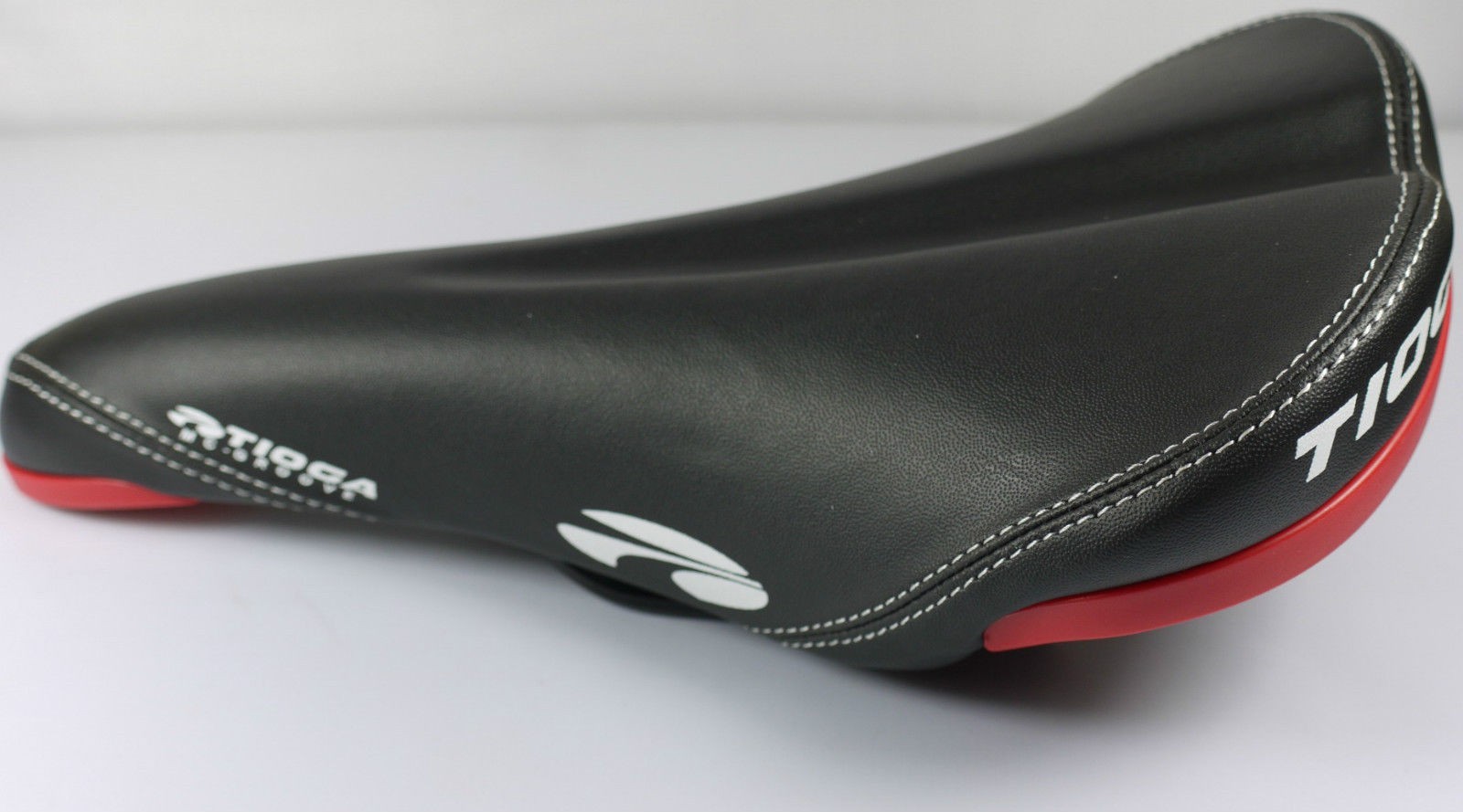 NEW TIOGA MC GROOVE SEAT SADDLE MTB OFFROAD FREERIDE 266MM 136MM BLACK RED