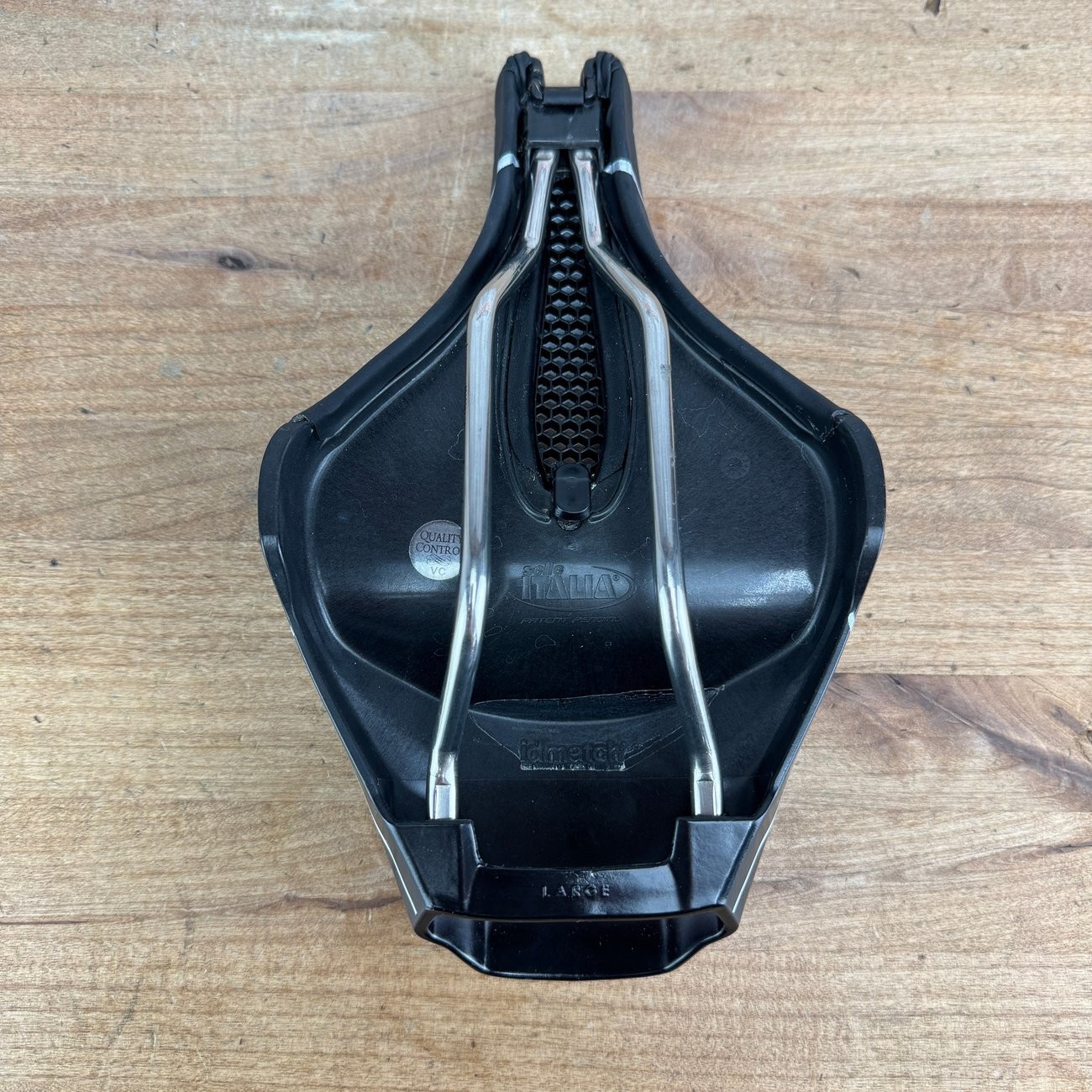 Selle Italia Iron 7x7mm Steel Rails Large 152mm Bike Saddle 293g