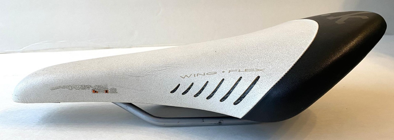 Fizik Arione Tri 2 TWIN FLEX bicycle SEAT saddle 132mm Manganese Rails