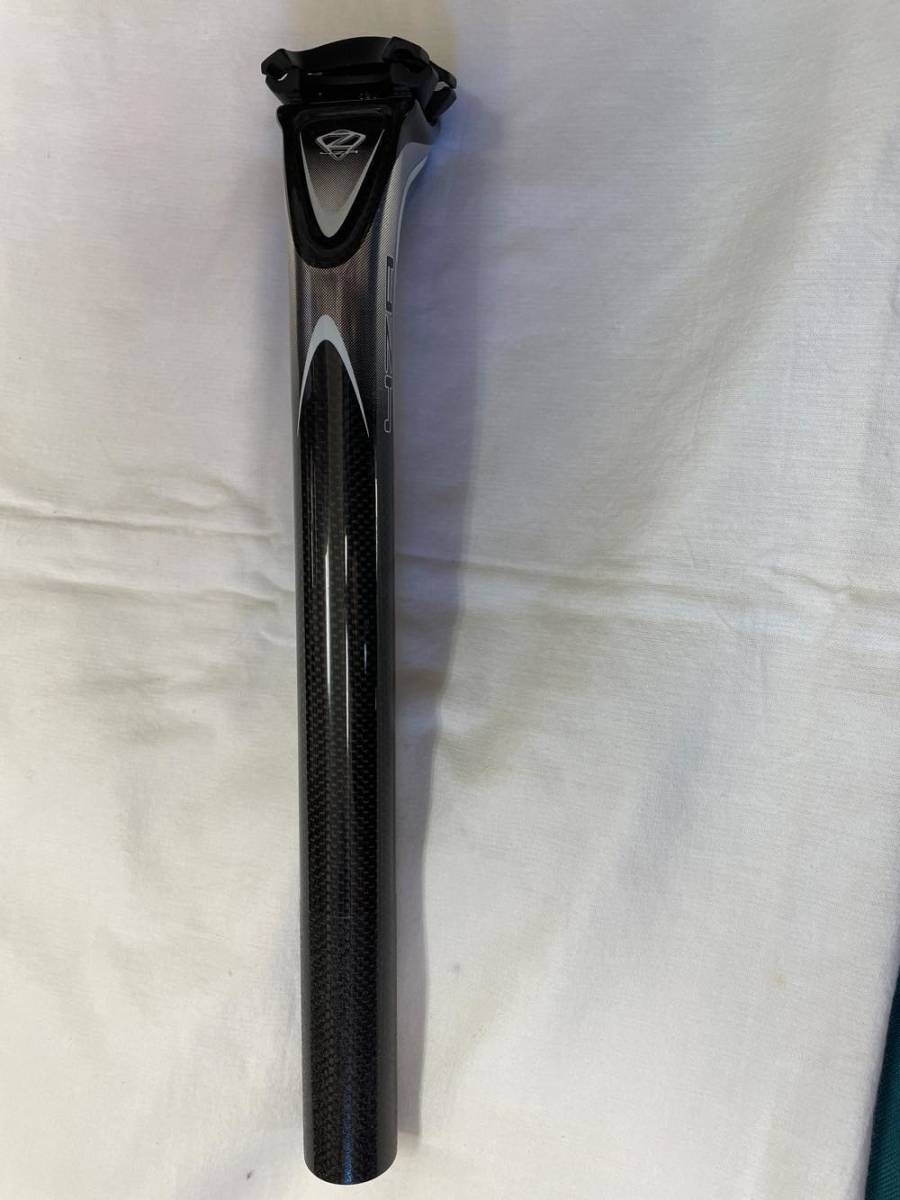 [Super Rare Item] 4ZA Carbon Seatpost 31.8mm Diameter, 231g, 360mm Length,
