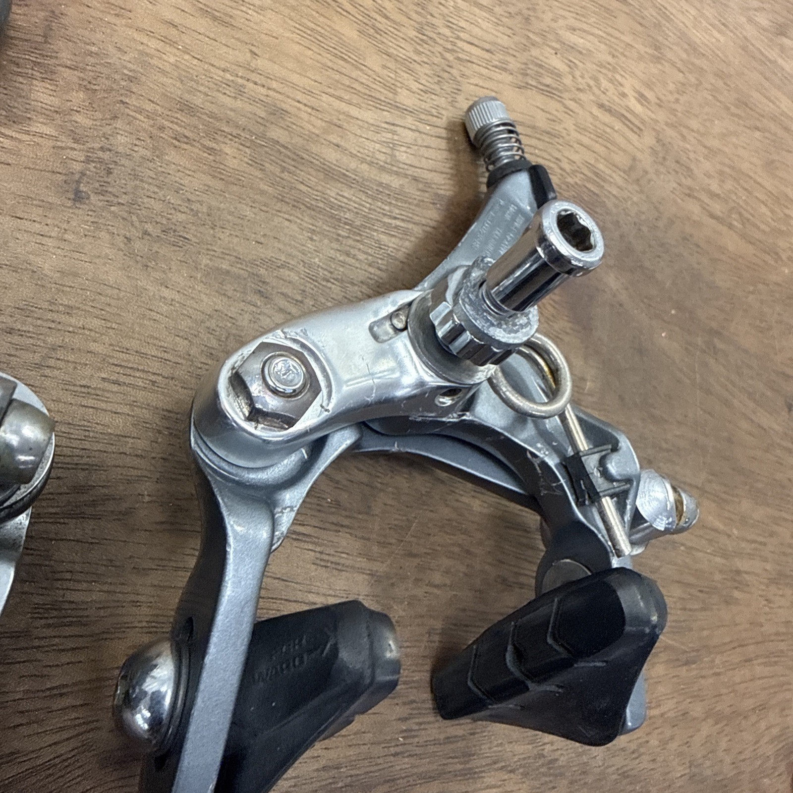 Shimano 600 BR-6403 Brakeset Road Bike Brake Calipers Dual Pivot
