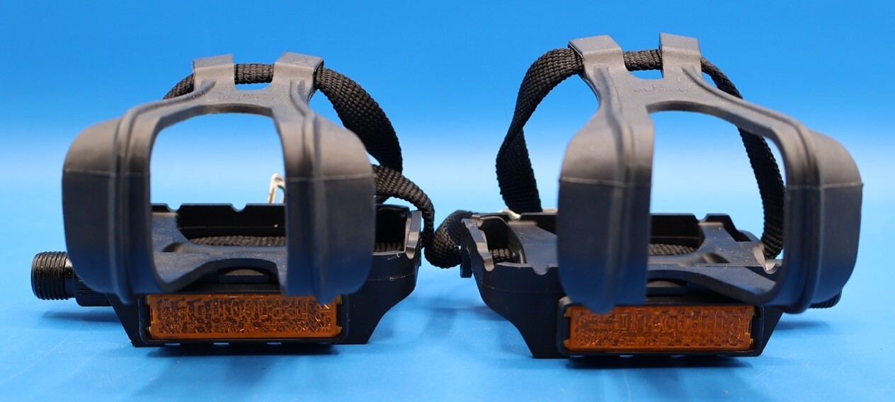 Plastic/Composite bike pedals with clips NW-T10 M