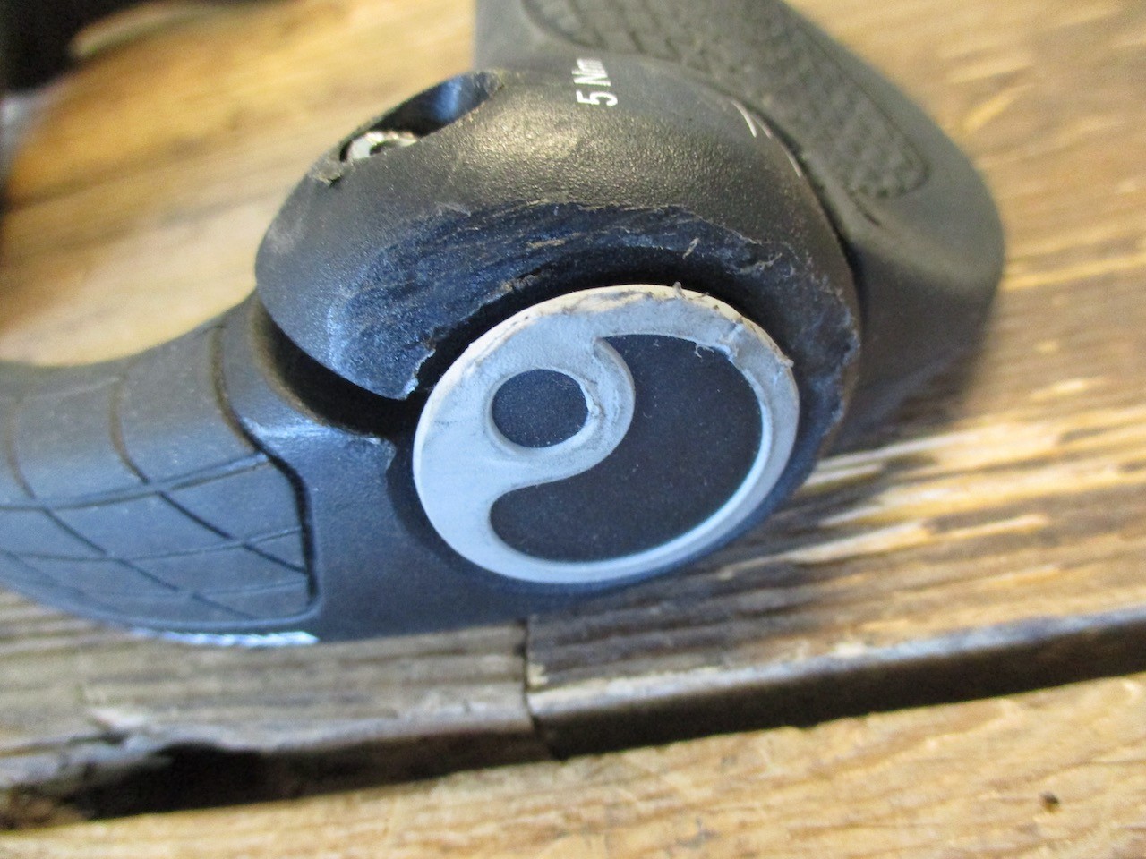 Ergon GP3 locking grips, size large, with integral bar-end extensions