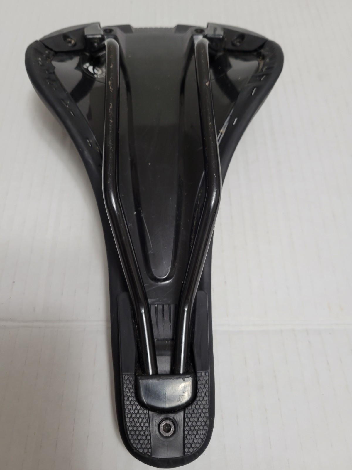 Specialized Saddle/Seat w/ Rails, Black, Steel, 7×7 mm, Universal