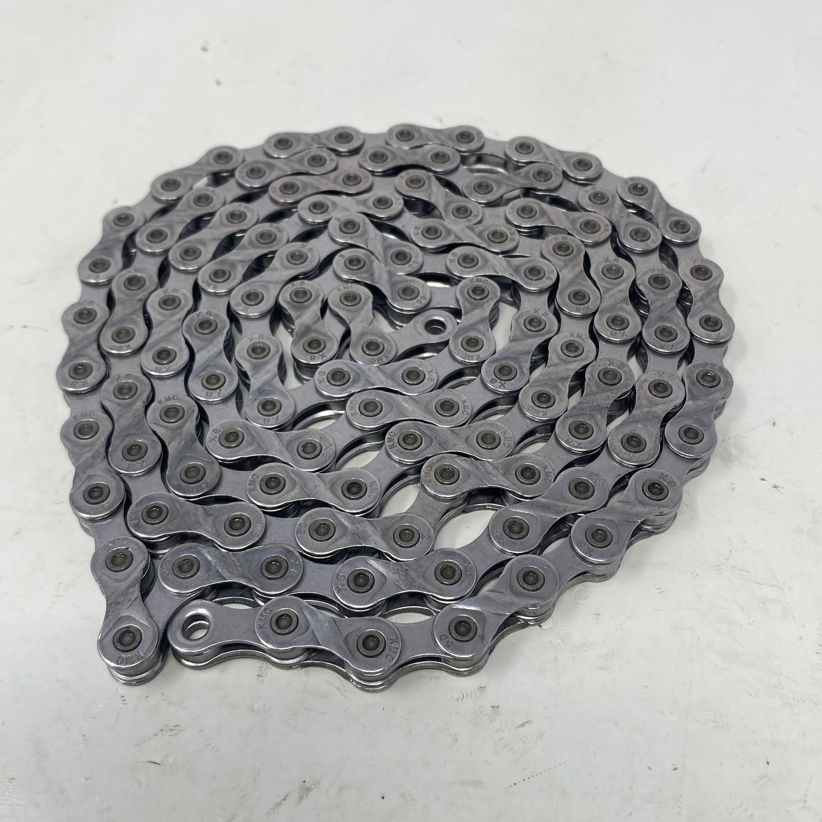 KMC X8 EPT 8-Speed Chain 116 Links 1/2×3/32 Gray/Silver