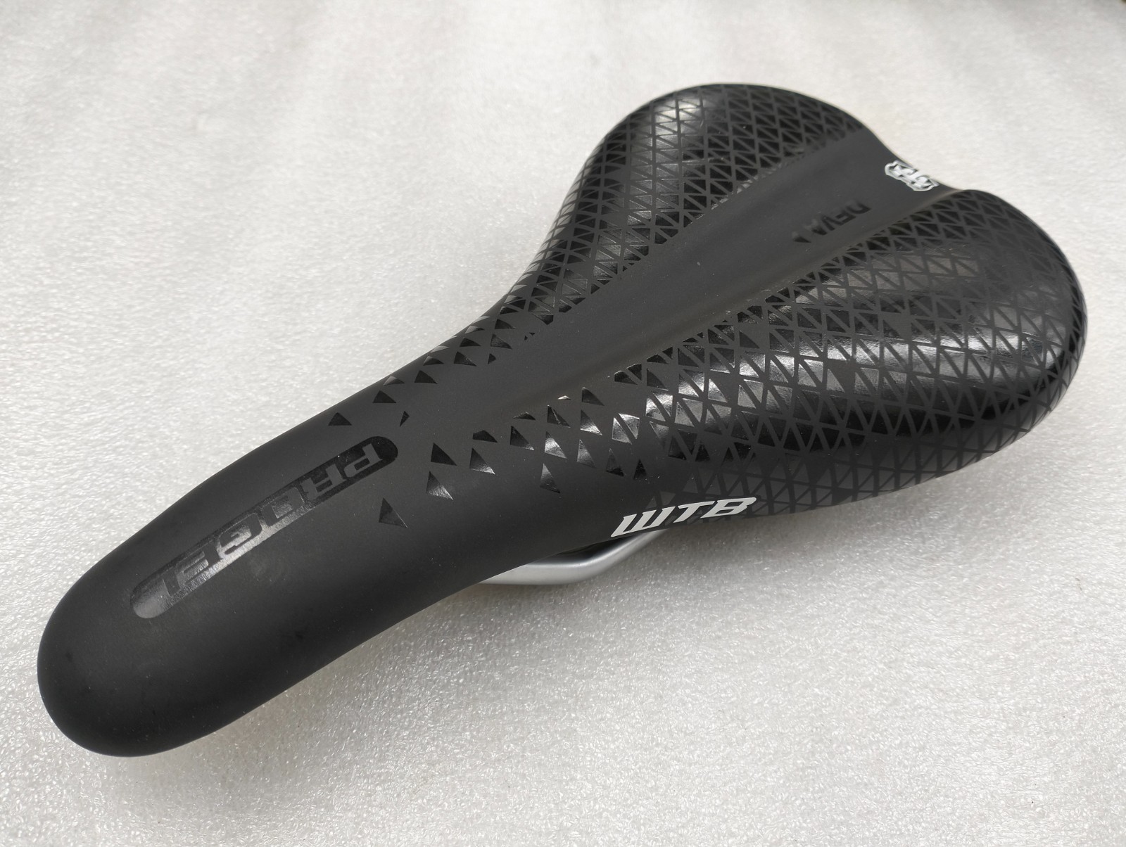 WTB DEVA PRO GEL SHORT NOSE SADDLE SEAT ROAD MTB 250MMX142MM