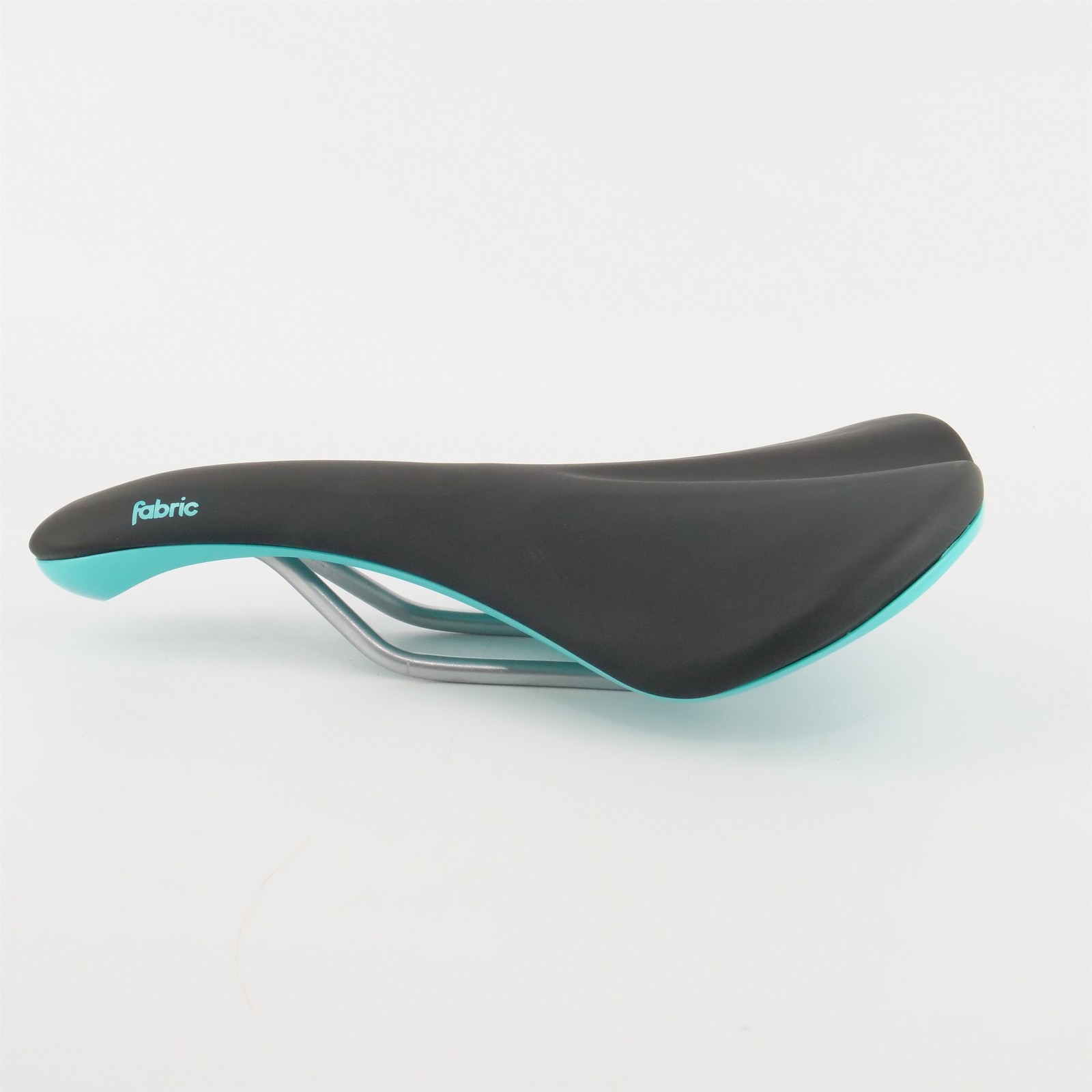 Fabric Scoop Elite Gel Radius Women’s Saddle 155 x 260mm Cro-Mo Rail Black 280g