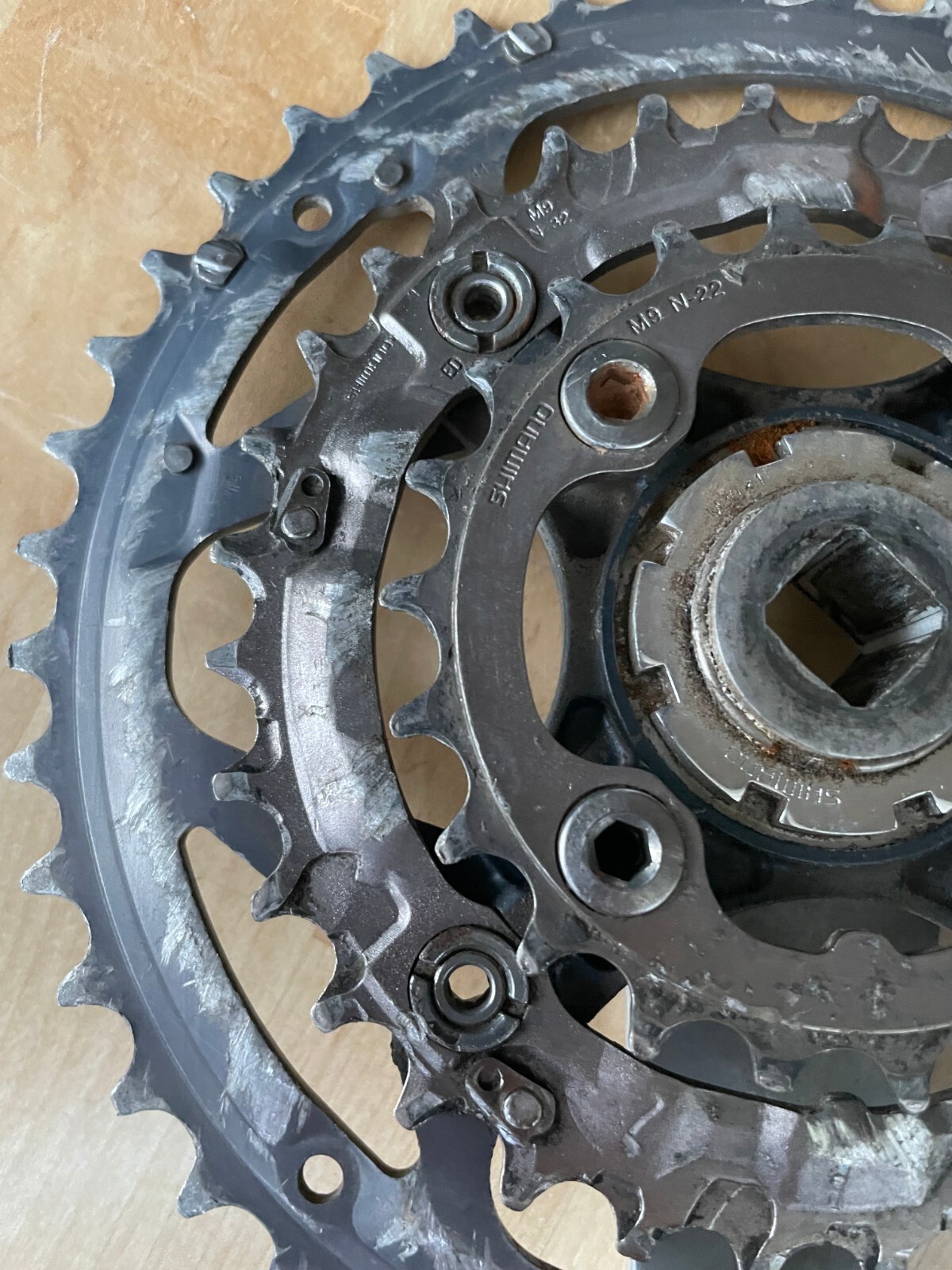 Shimano Deore LX FC-M570 Crankset 175mm 44/32/22t 104/64mm BCD Sq. Taper w/Bolts