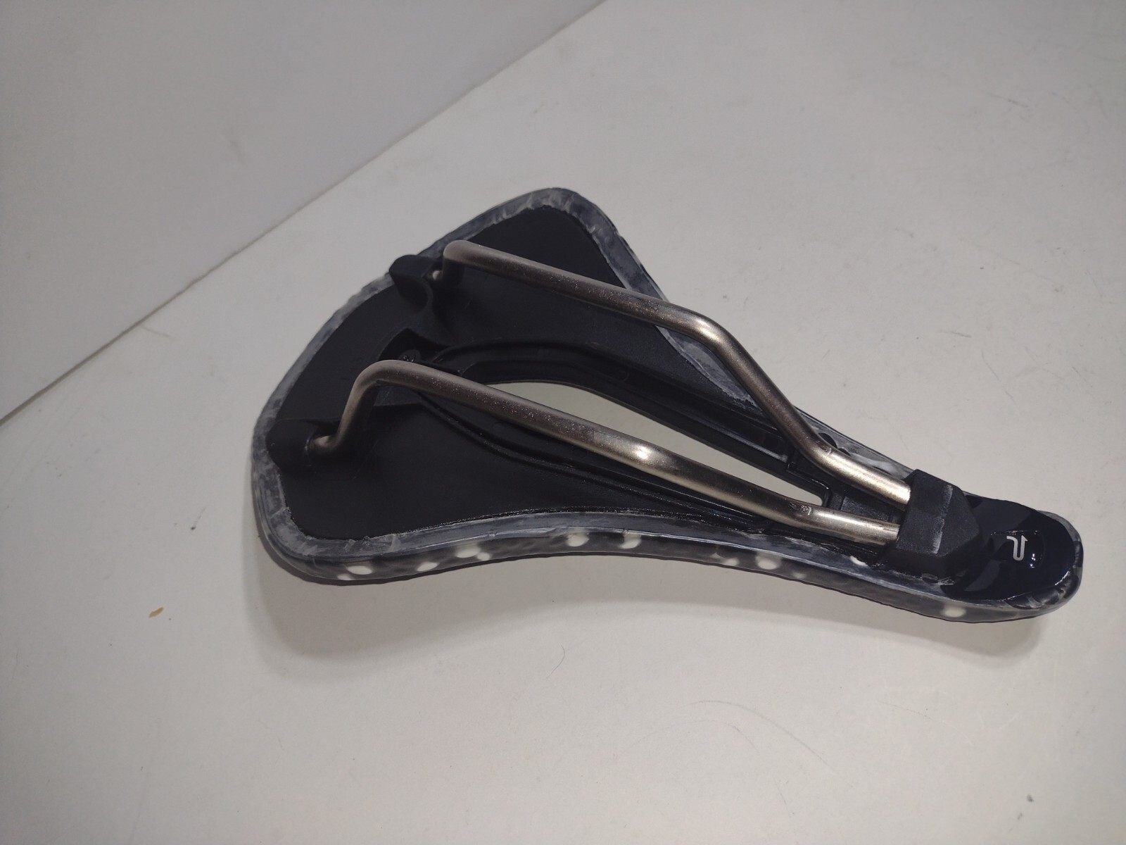 Promend bicycle saddle high density foam padding 248mm x 148mm Black/White