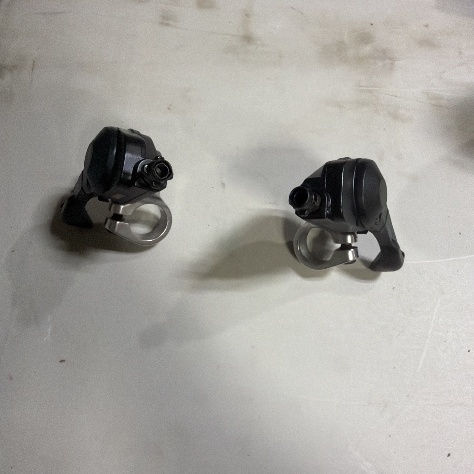 SHIMANO DEORE SL-MC38 SHIFTER SET (3 x 8 SPEED) RAPID FIRE TRIGGER FRONT & REAR!