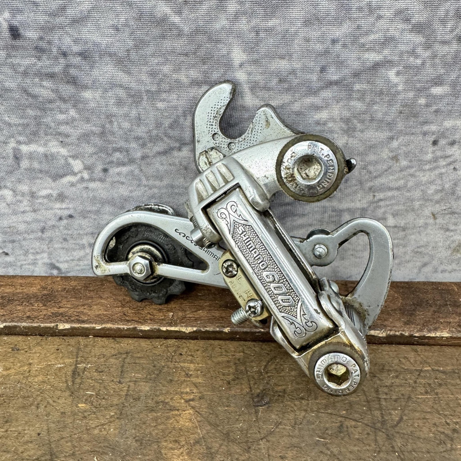 Vintage Shimano 600 Arabesque Rear Derailleur Long Cage PARTS BROKEN
