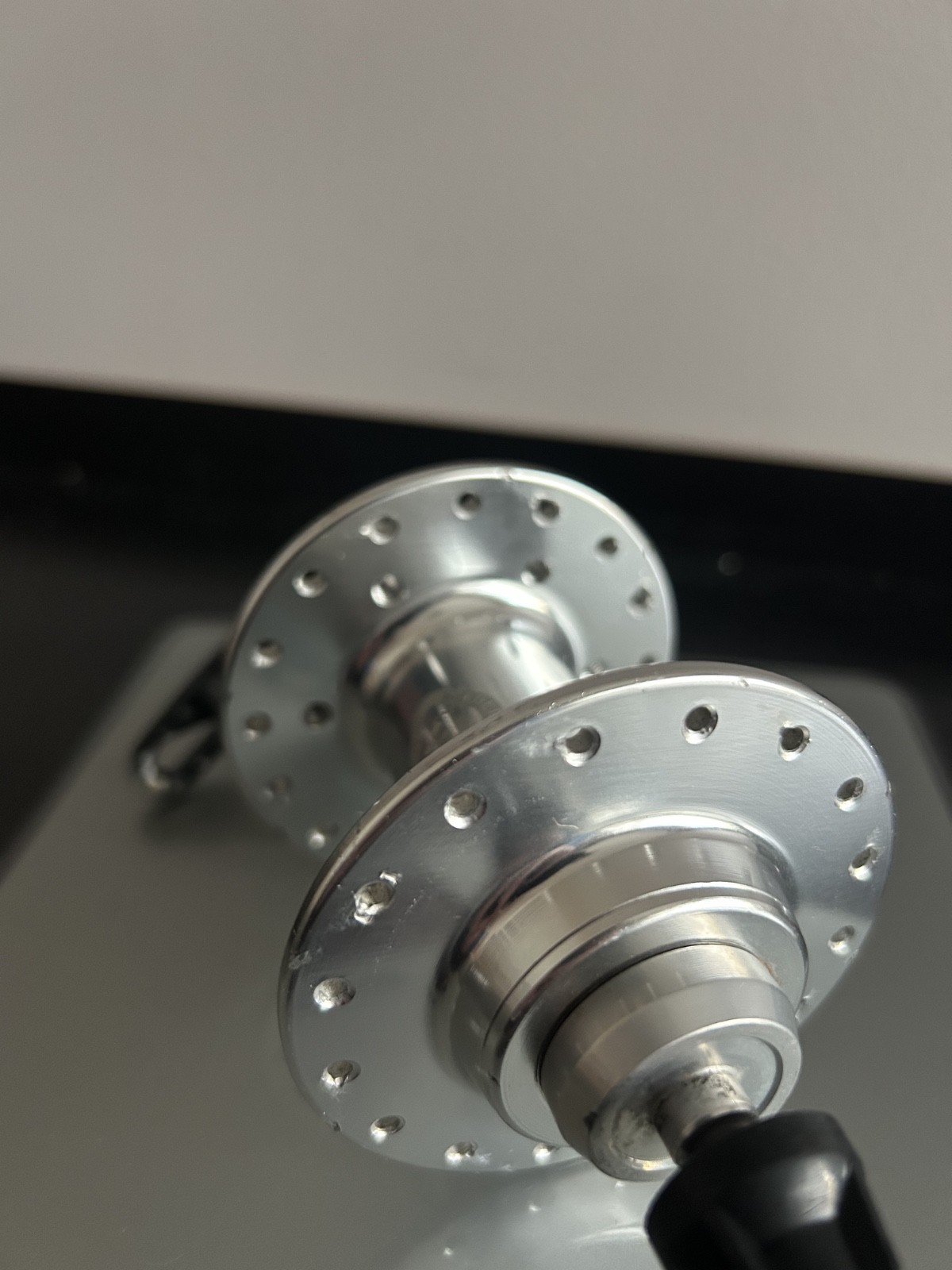 WTB Momentum 32H, 100x9mm QR Silver 6 bolts DSC
