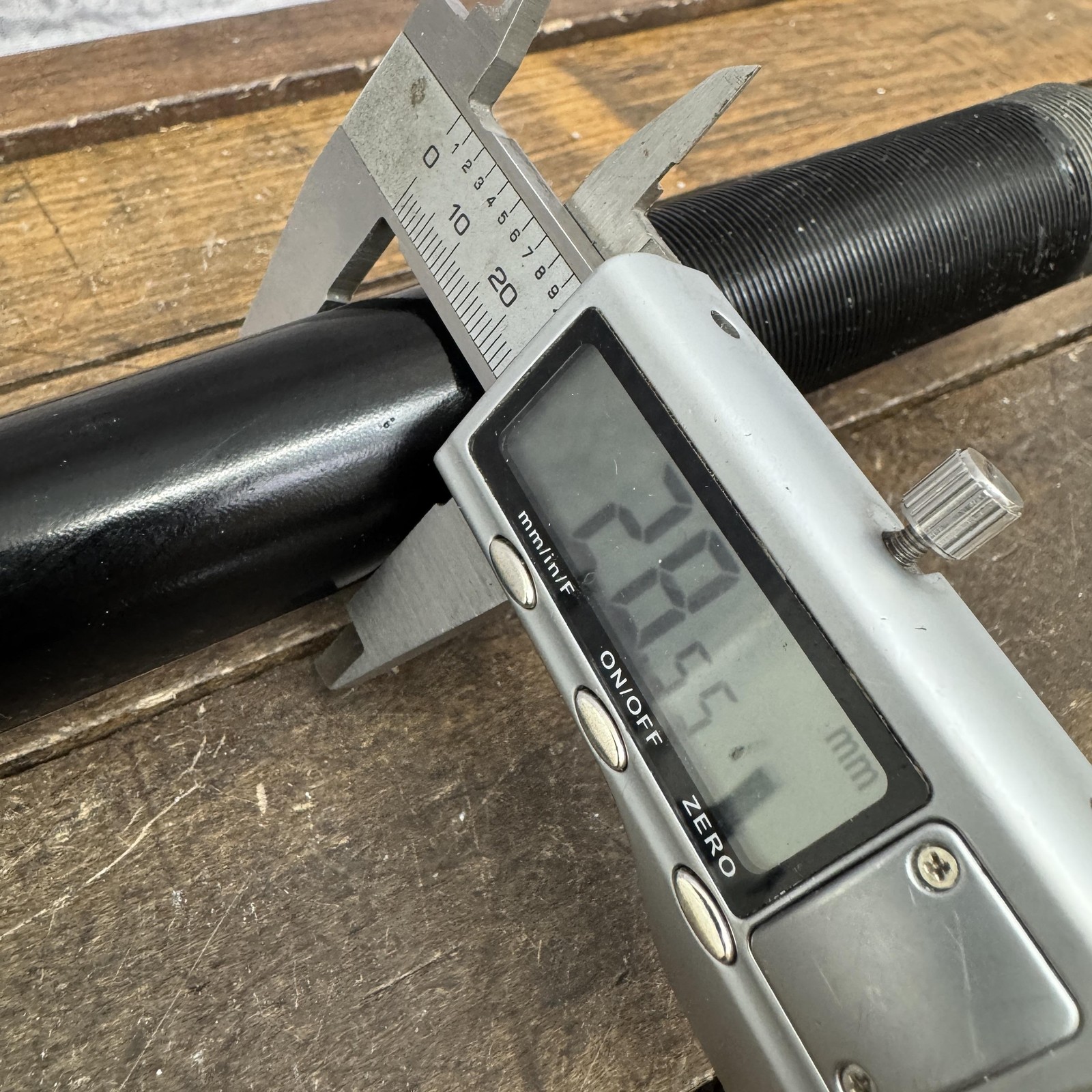 Vintage 700c Fork 1 1/8 In Threaded Steel Cantilever V-Brake Hybrid Gravel QR 8