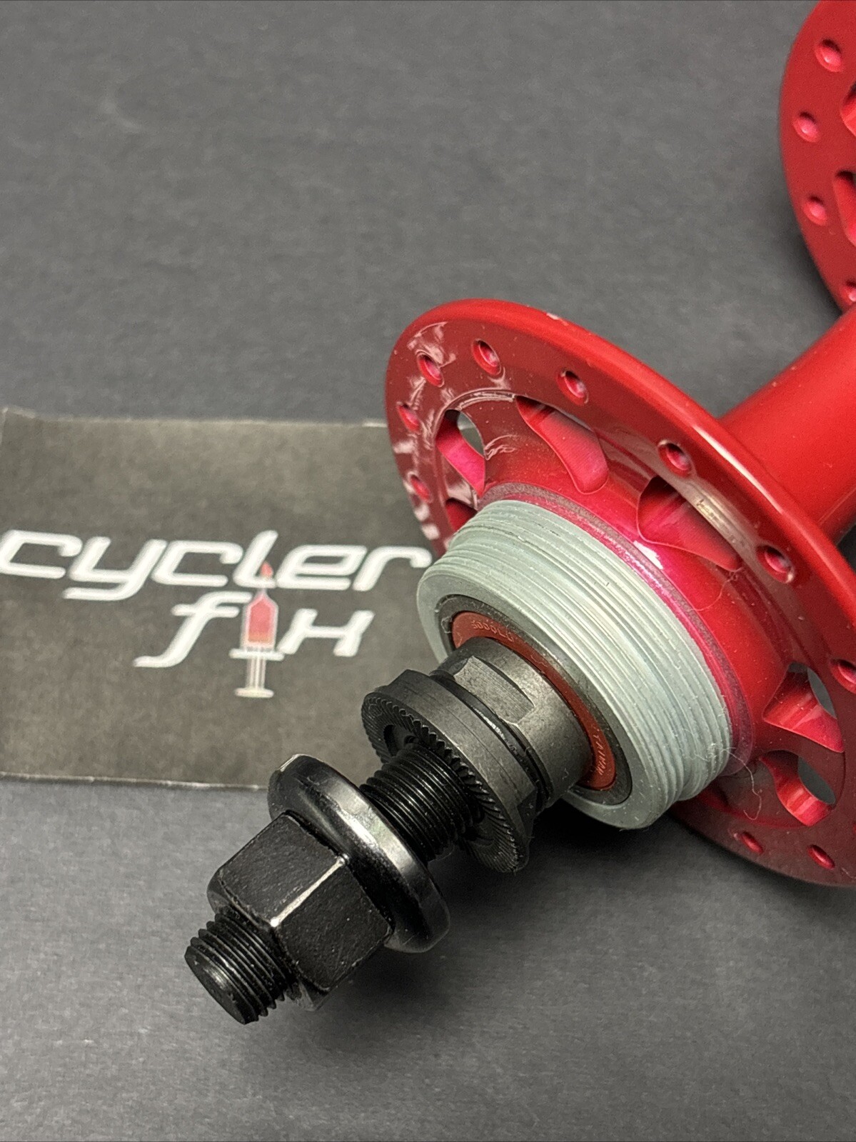 Origin8 32H Double Fixie Rear Sealed Hub High Flange Alloy Powder Coated Throne