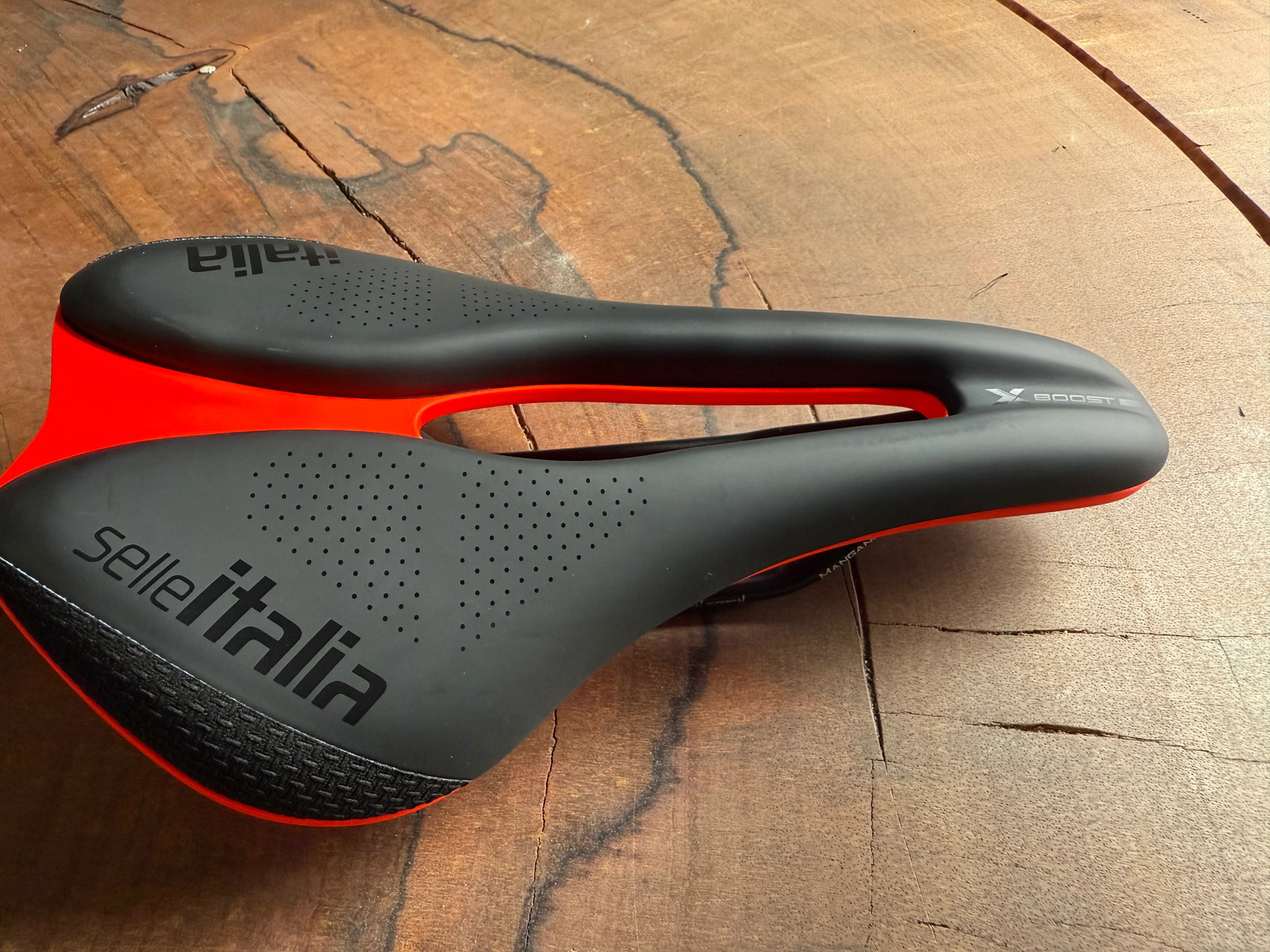 Selle Italia Novus Superflow X Boost Saddle Manganese Rails