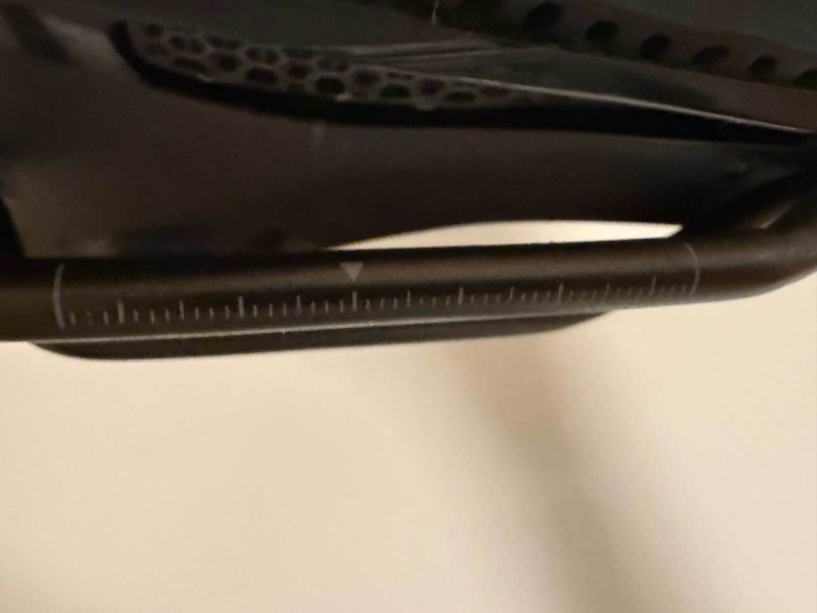 Fizik Tempo Aliante R3 Adaptive Road Saddle – Carbon Rail – 155mm – Black