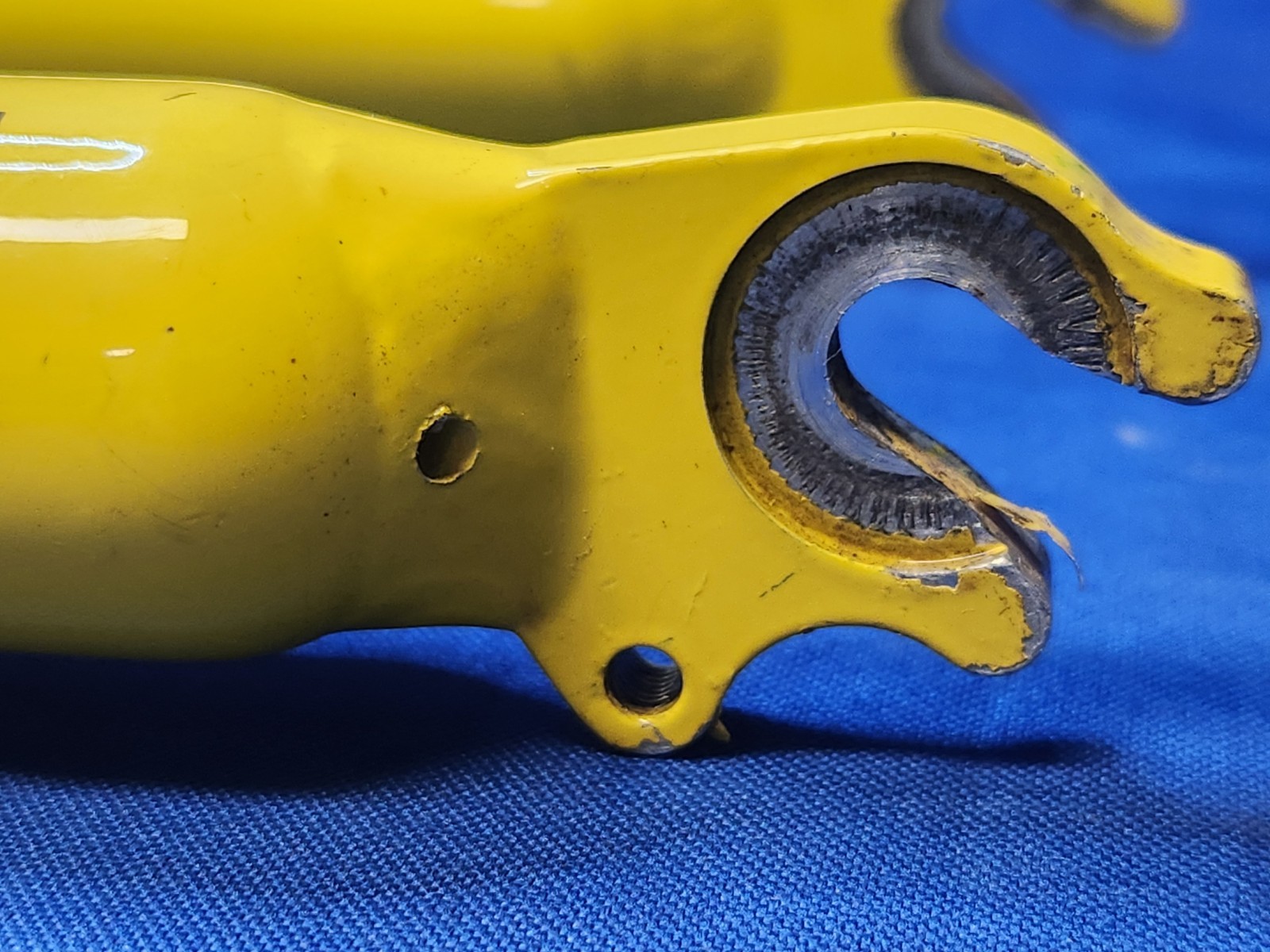 Vintage Cannondale HeadShok MC60 26 MTB Suspension Fork 1.5 39.6 Steerer Yellow