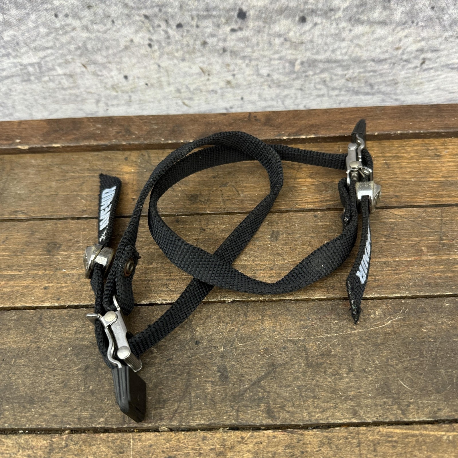 Vintage Avenir Bicycle Toe Clip Pedal Straps Pair Black Nylon Cam Cycling 90s