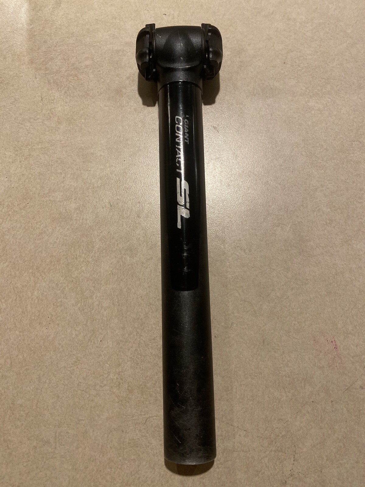 Giant Contact SL Seat Post 30.9mm x 231mm – Used Black
