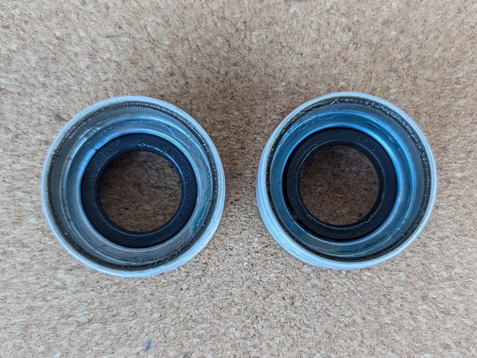 Race Face Titanium Mountain Bike Bottom Bracket 108mm Spindle 68/73mm Shell