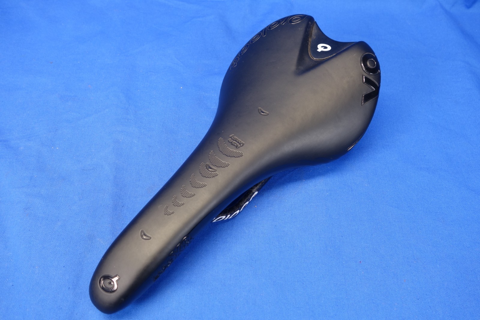 Prologo Nago Evo X8 132mm Width Bike Saddle, Bicycle Seat, Carbon Rails