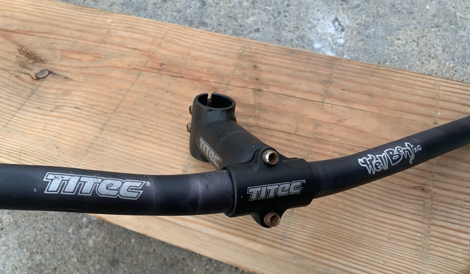 Vintage TITEC Hell Bent XC Riser MTB Aluminum Handlebar And Stem 640mm, Black