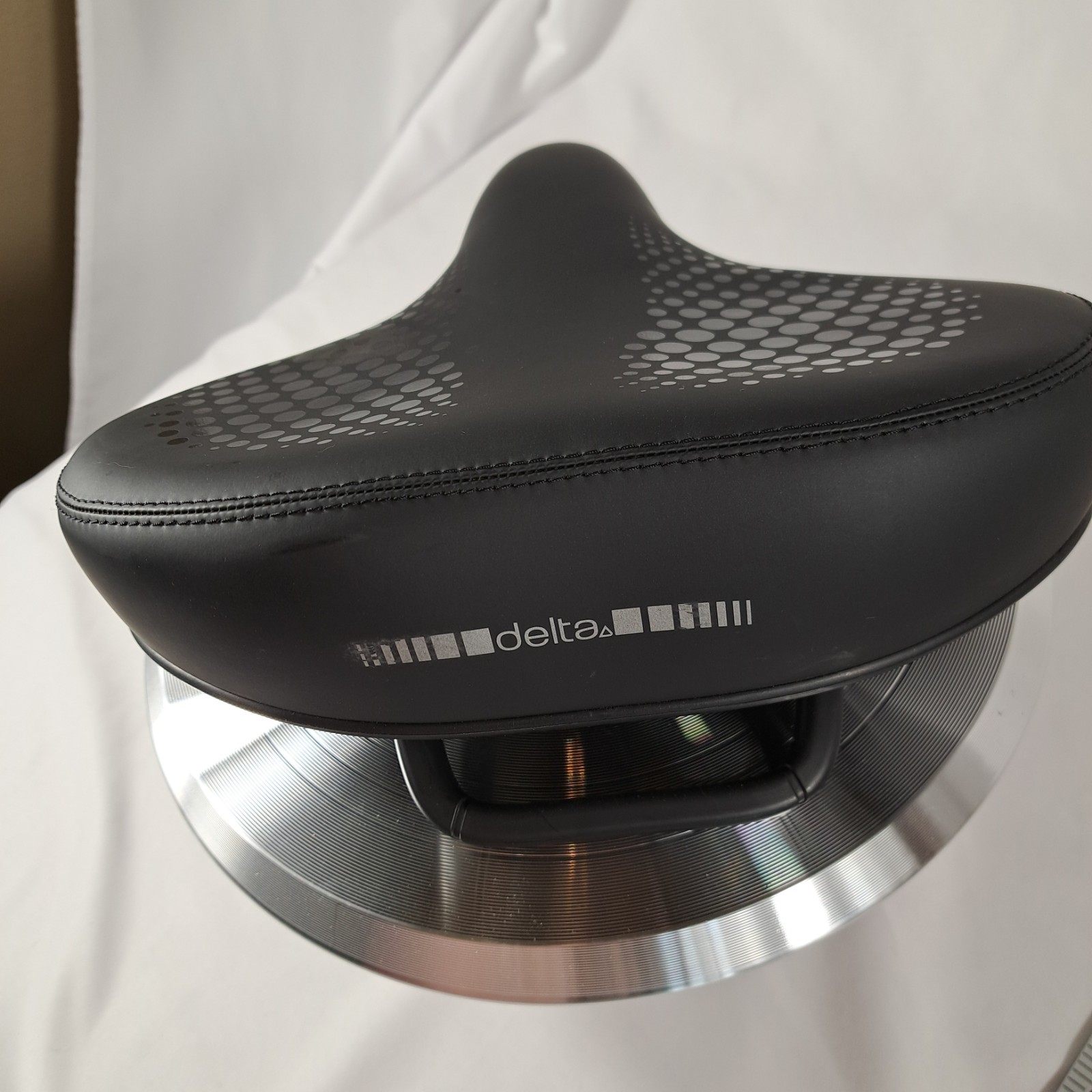 Delta Comfort Saddle Cruiser Bike Seat – Memory Foam – Dual Shock – New
