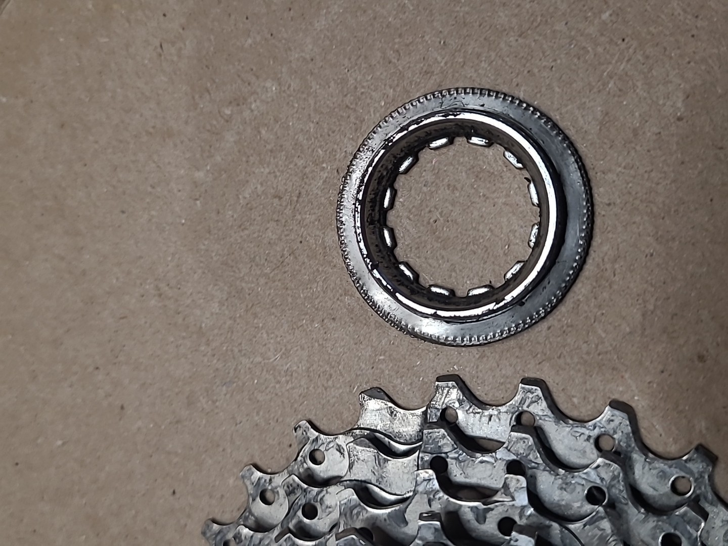 Shimano hyperglide Cs-5600 40 N.m HG 10 Speed Bicycle Cassette Sprocket