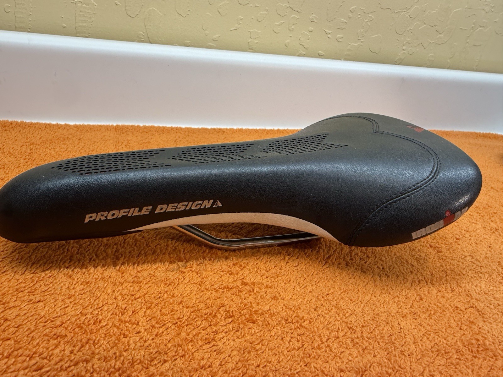 Profile Design Ironman Saddle Titanium Rails for Tri or TT Black 139mm width