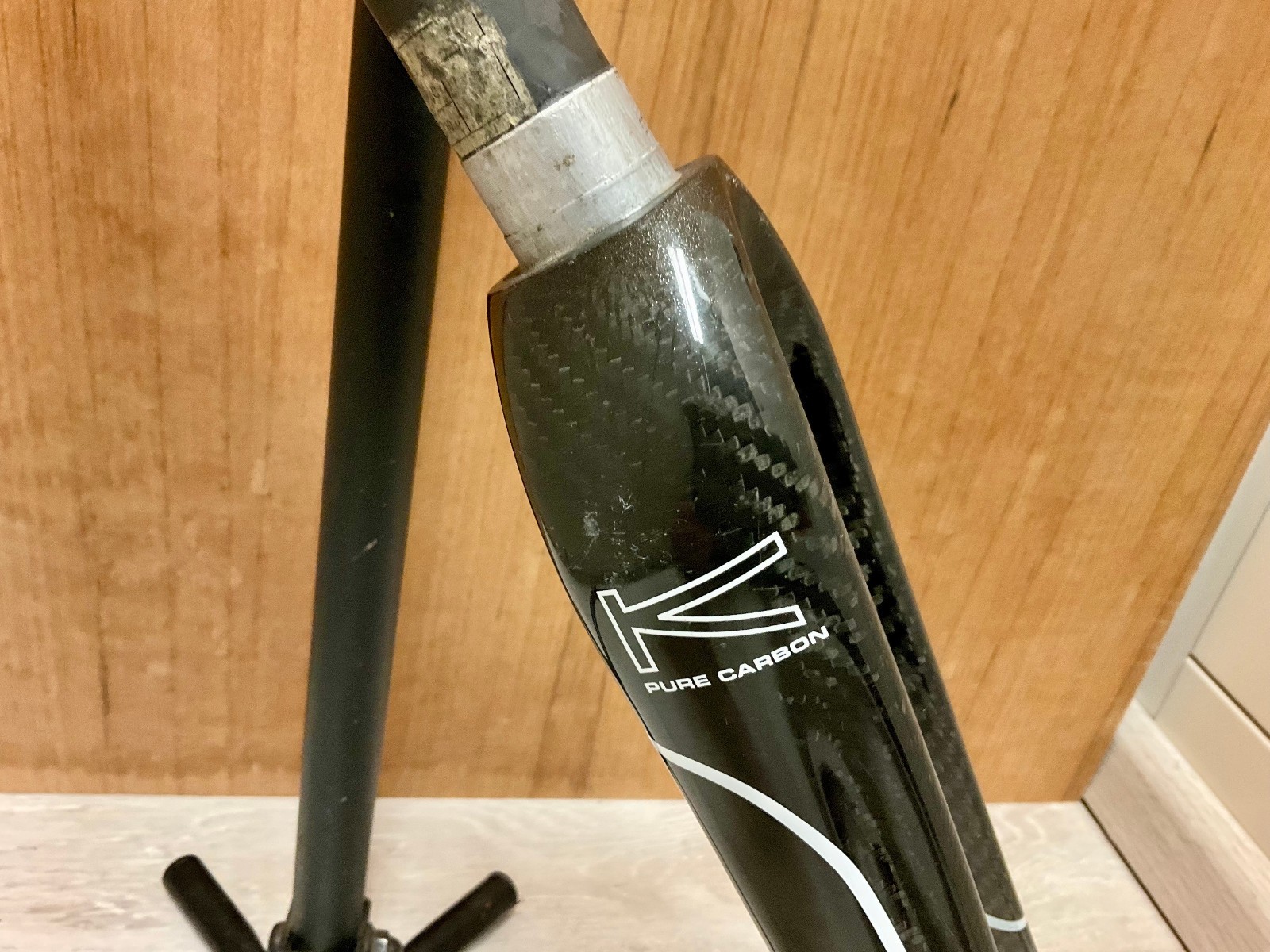 Nice Kuota Pure Carbon Fork / Forks 1 1/8″ 700c Low Miles 365gr. steerer 211mm