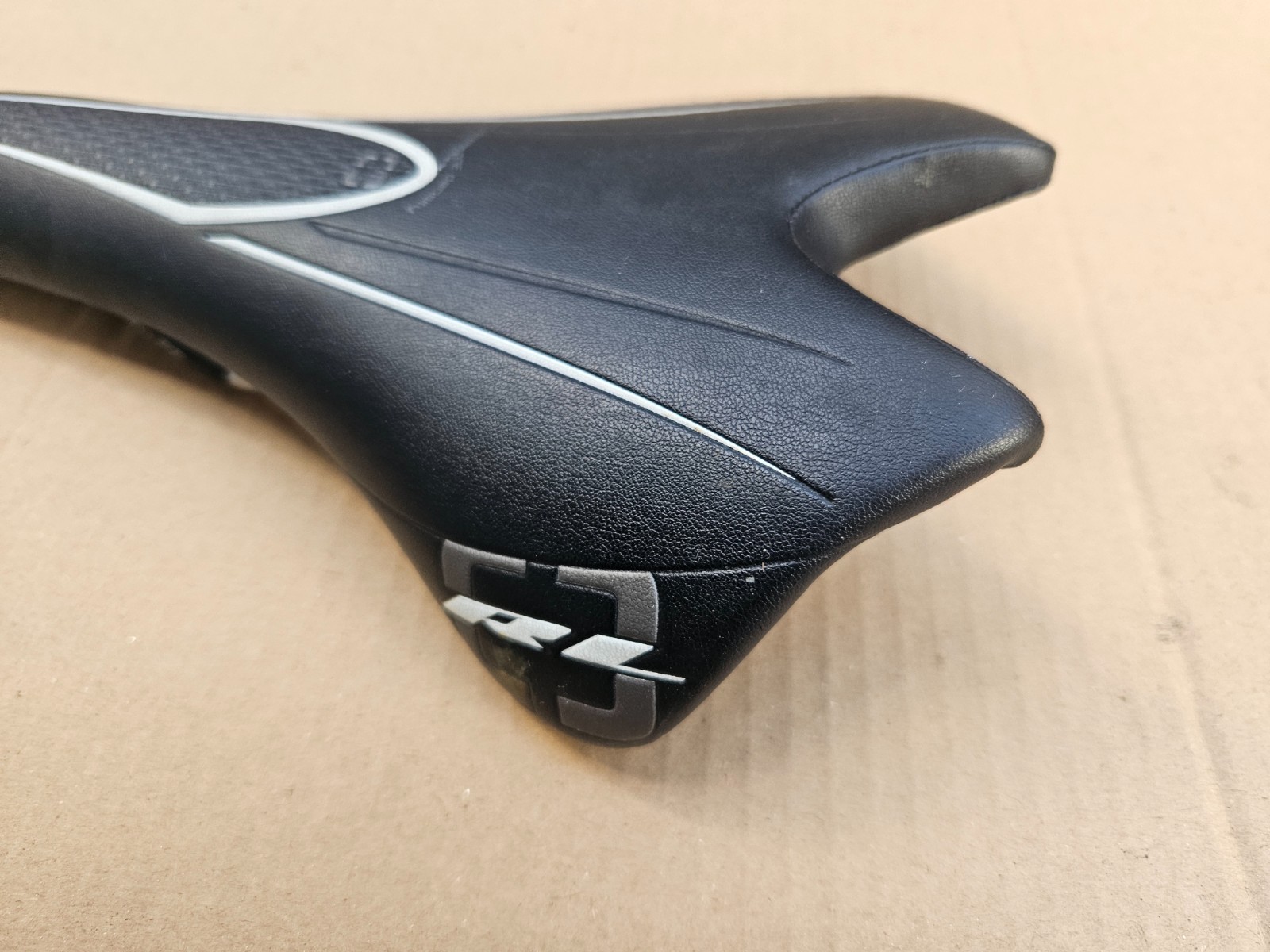 Bontrager Race Lite RL Inform Road Bike Saddle Black Hollow SS Rails