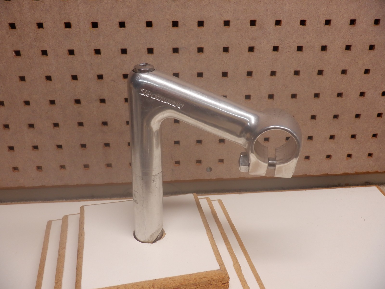 Vintage Nitto «Technomic» Stem – 9 cm -22.2 -25.4 clamp -Silver -NOS «Take off»