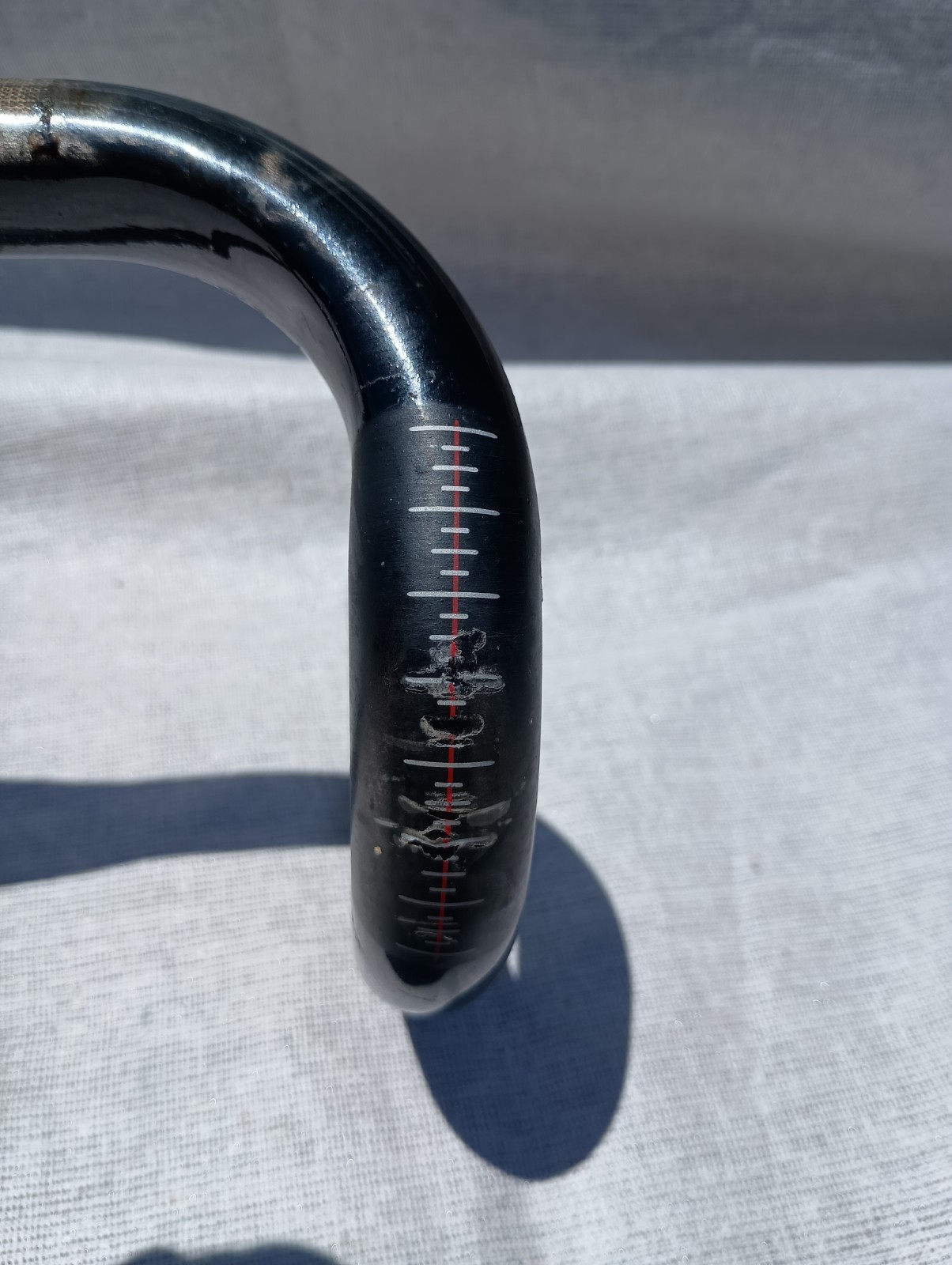 170 grams, Bontrager Race xXx Lite OCLV 55 Carbon Drop Handlebar 31.8mm 40cm