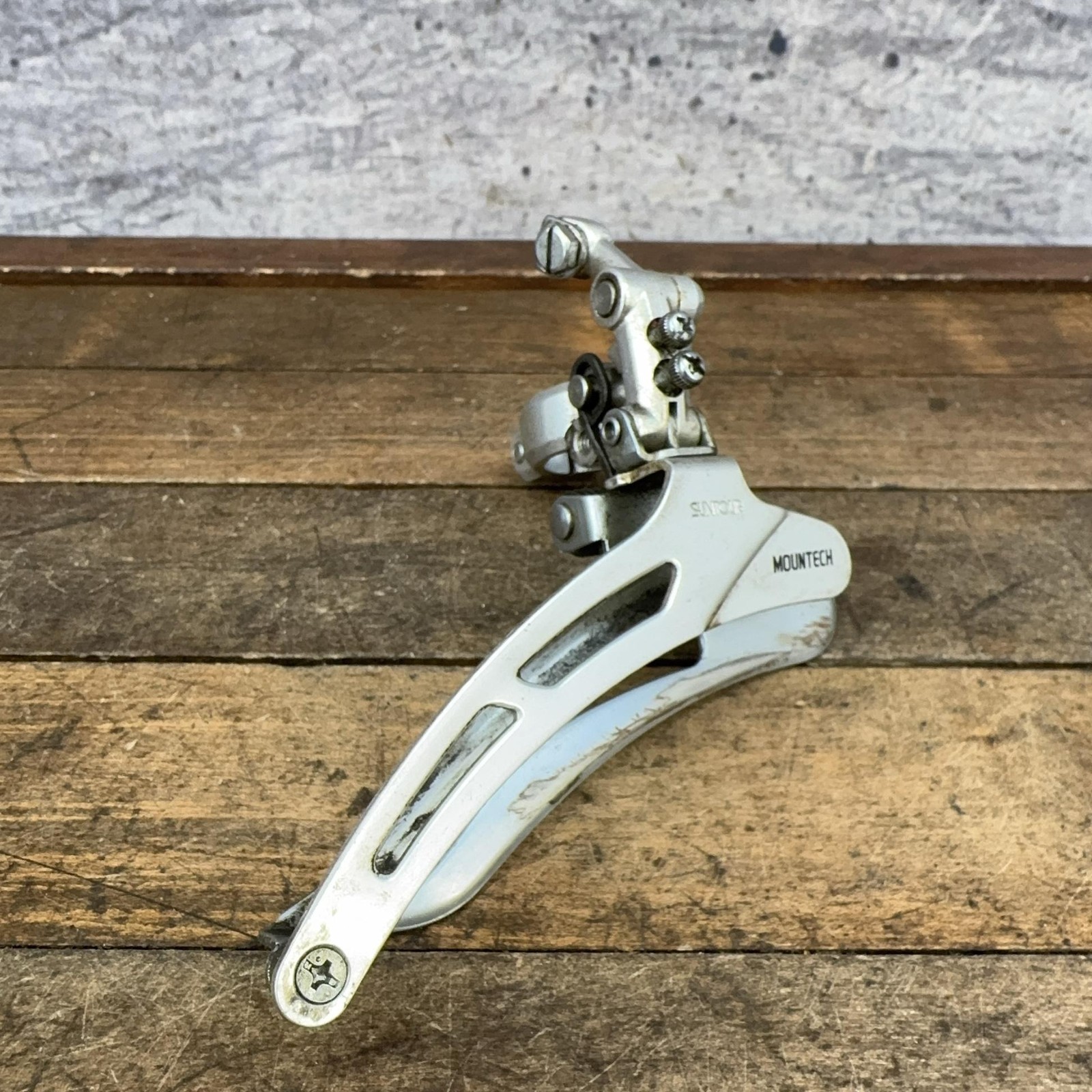 Vintage Suntour Mountech Front Derailleur Triple Bottom Pull 28.6 Japan MTB