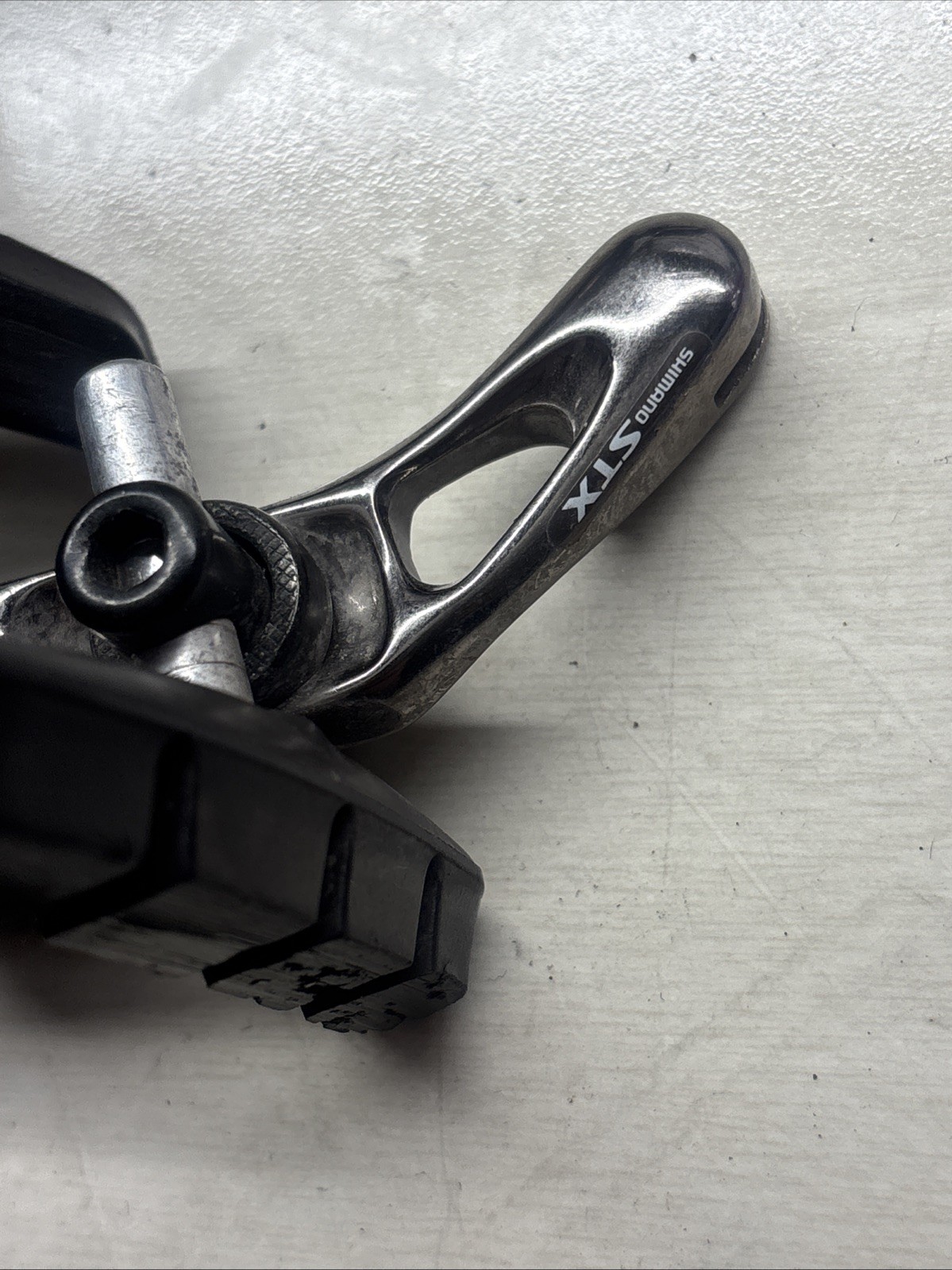 Shimano STX BR-MC30 Cantilever Brakes Dark Smoke Anodized Finish