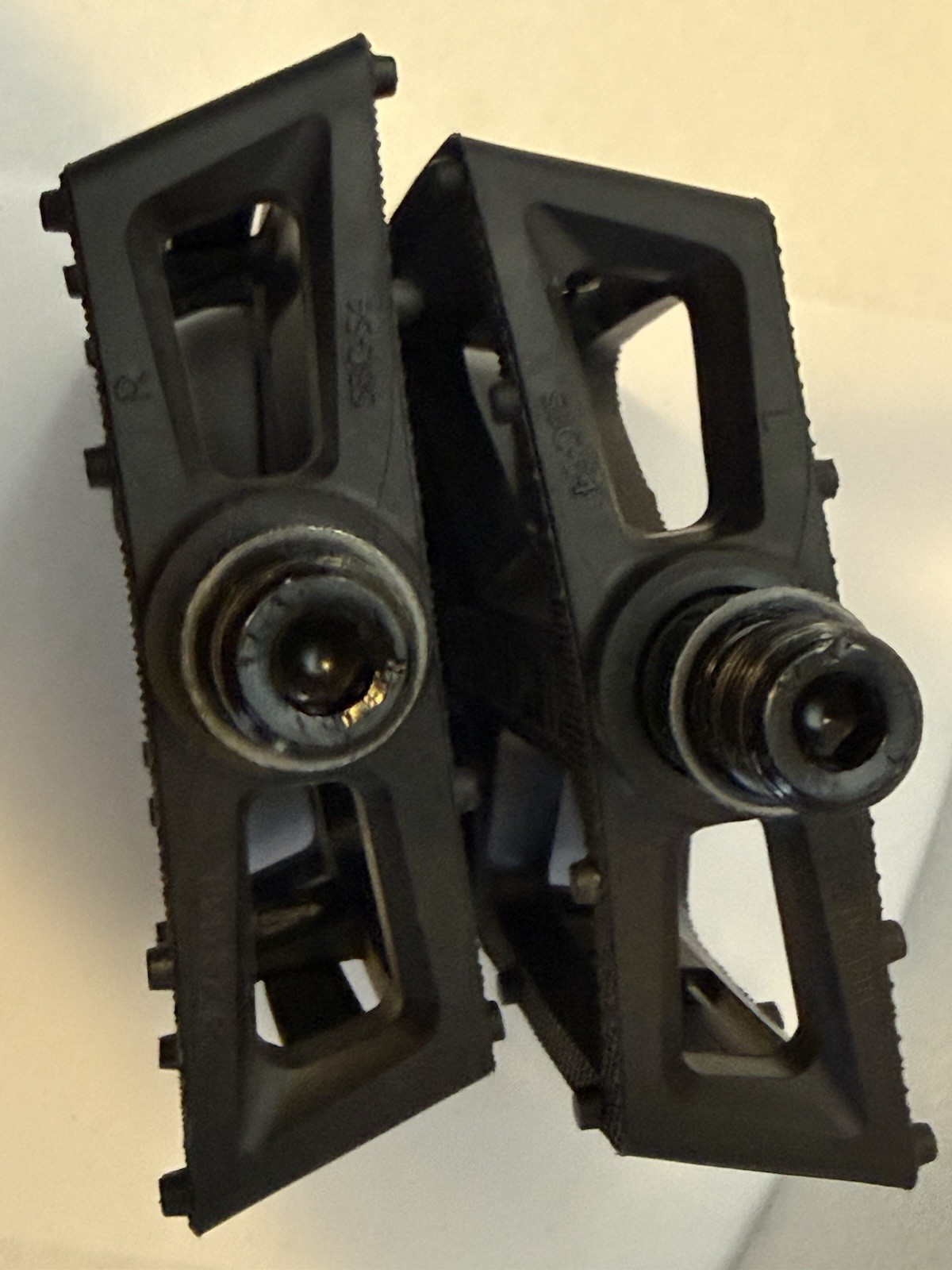 Specialized MTB Flat Platform Pedals 9/16″ Mountain Bike Cycling Pedals K1283