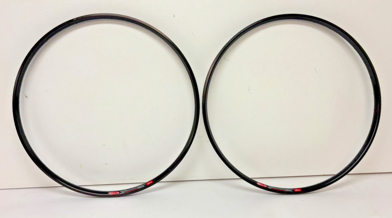 (2) Stan’s No Tubes 32-Hole Black Aluminum 559×21/26″ Mountain Bike Rims GREAT