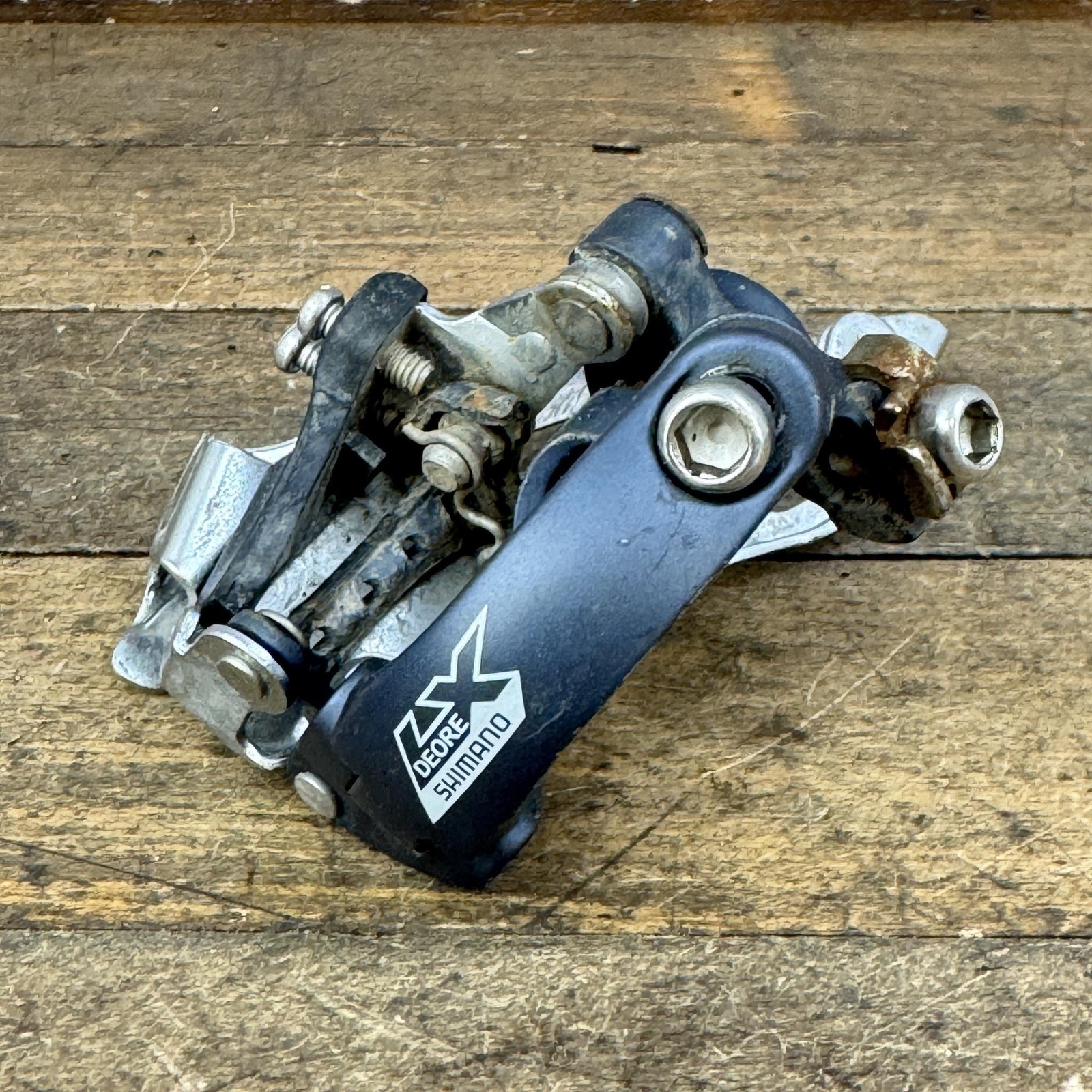 Shimano Deore LX FD-M570 Front Derailleur 31.8 Triple 9s TOP Pull 90s MTB