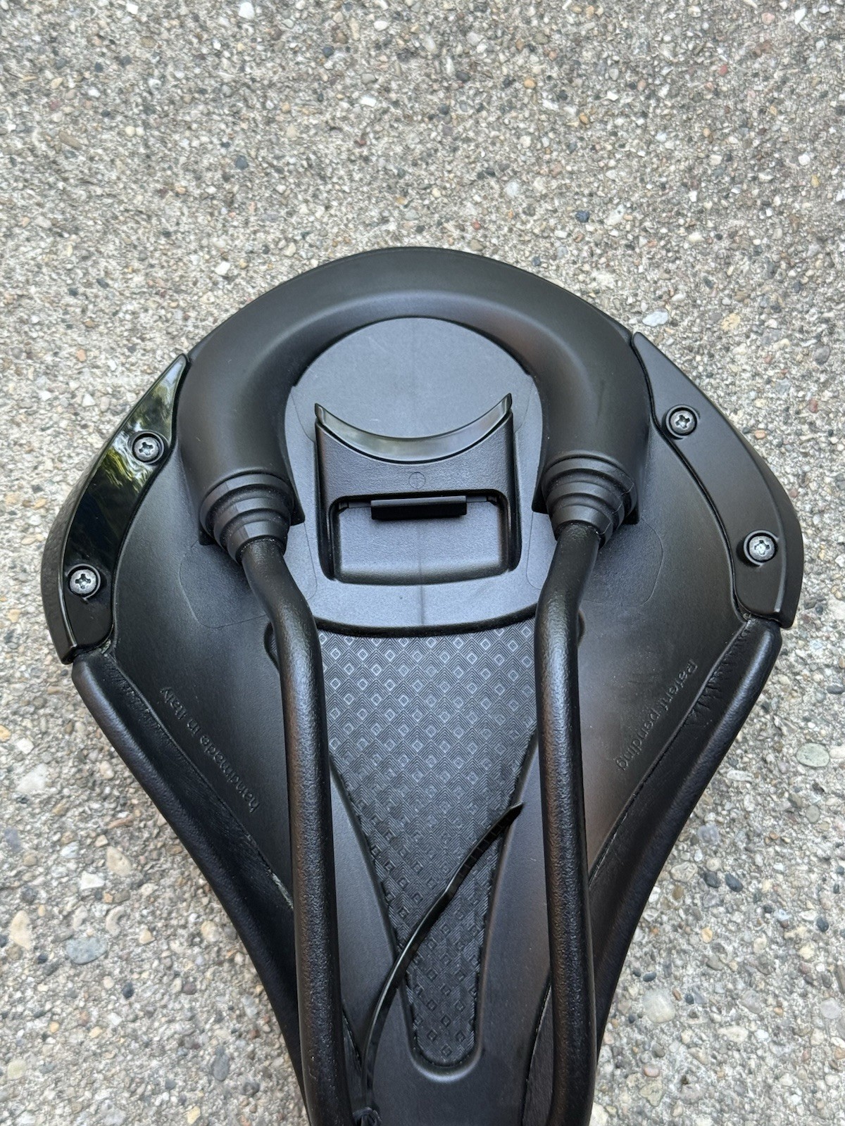 Fizik Aliante Road Bike Saddle Seat EUC – 11″ (280mm) – Handmade in Italy