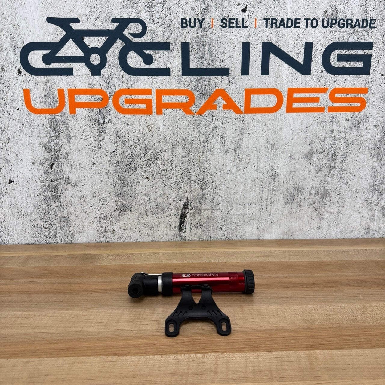 Light Use! Crankbrothers Gem Red Small Bike Frame Pump 153g