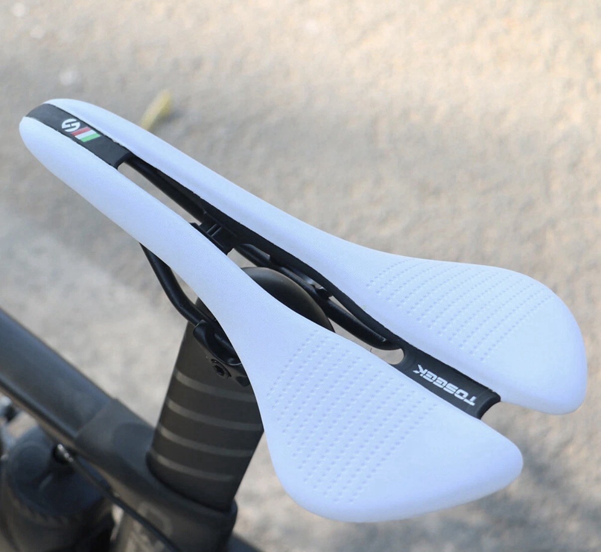 TOSEEK Bicycle Seat Saddle MTB Road Bike Saddles Mountain Bike Racing Saddles