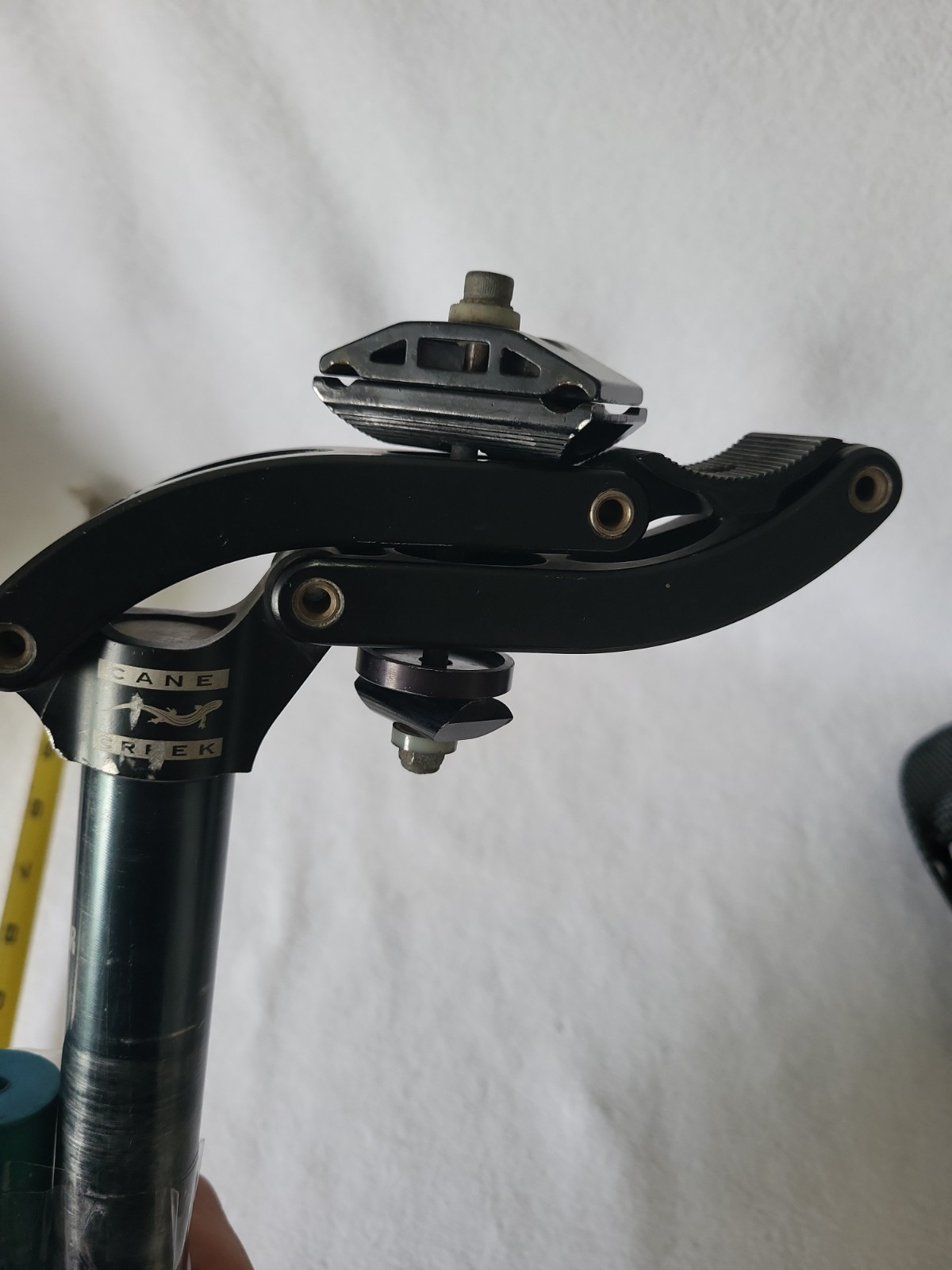 Cane Creek Thudbuster Suspension Seatpost And Seat
