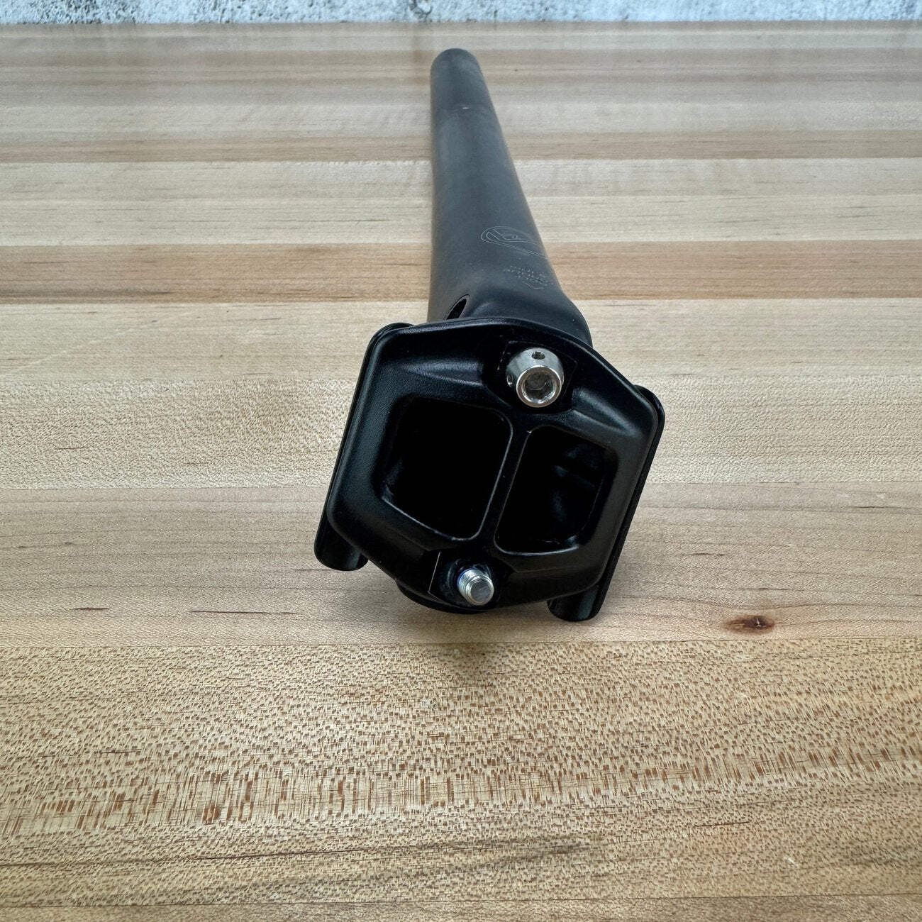 Low Mile! Roval Alpinist 27.2mm x 360mm 12mm Setback Carbon Seatpost 156g