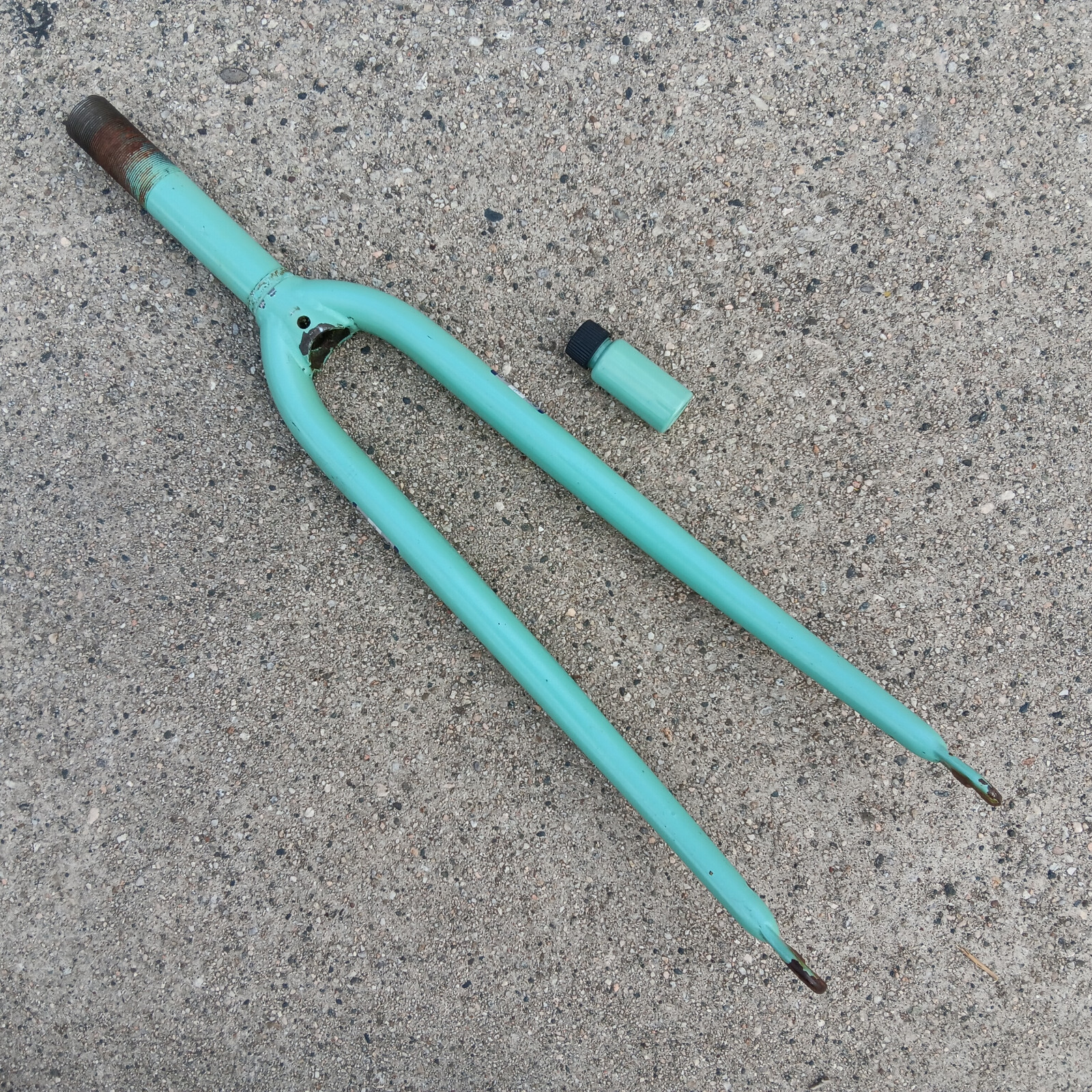 Vintage 1″ Bianchi Road Fork 27″ Wheel road bike Alfana Includes Touch-up Paint