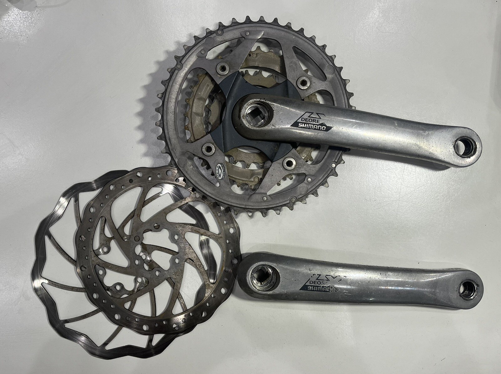 Shimano Deore LX FC-M570 175mm MTB Crankset Chainrings Made in Japan Set of 4