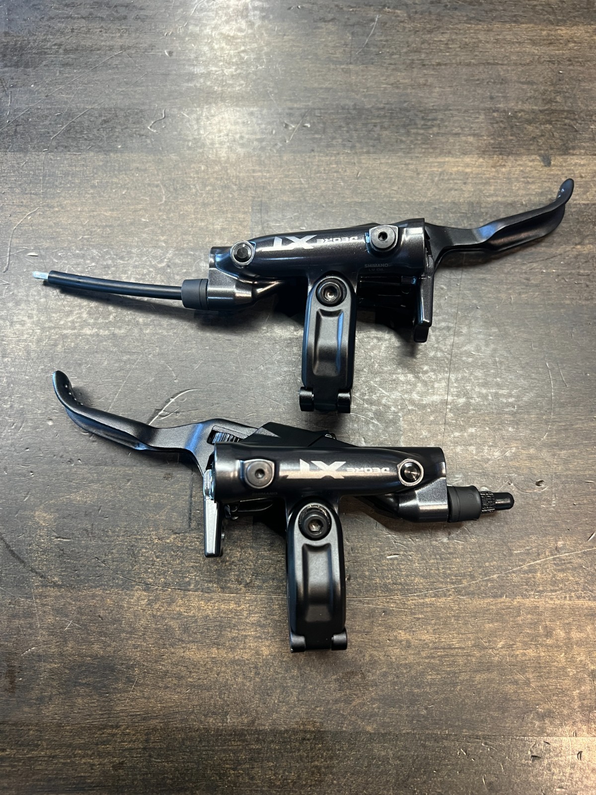 SHIMANO BL-M8200 DEORE XT Brake Levers (Left and Right)